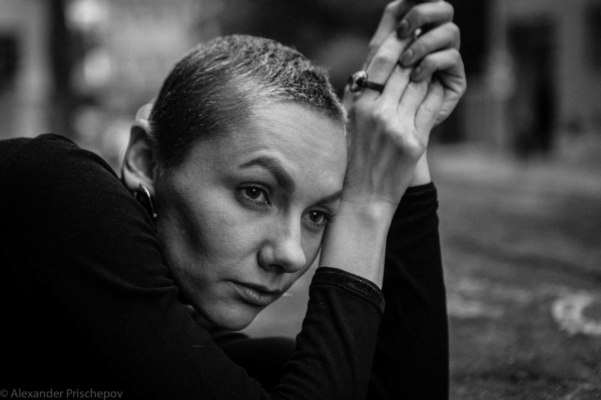 Альбина - Актриса кино и театра. Александр Прищепов - фотограф, режиссёр, продюсер