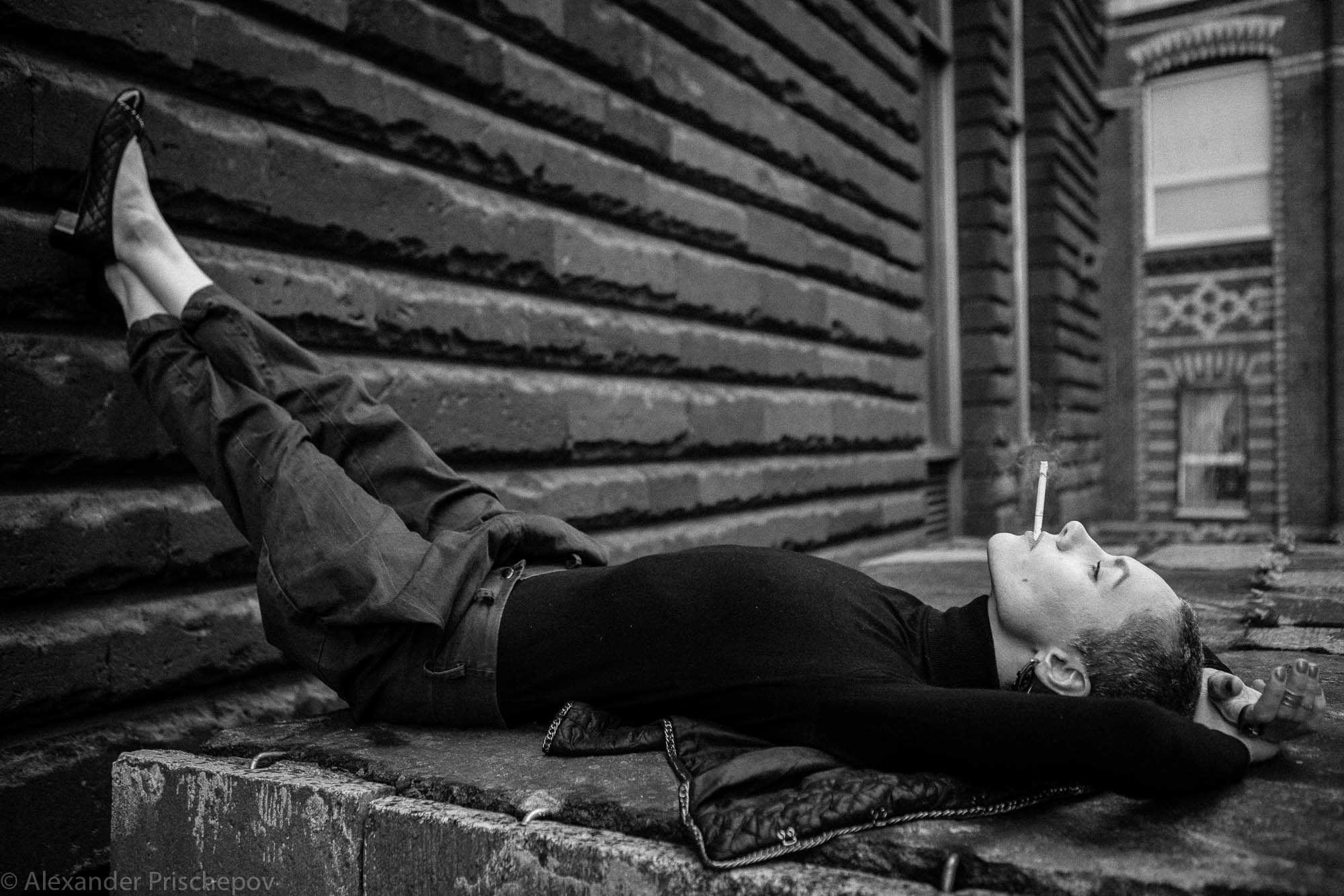 Альбина - Актриса кино и театра. Александр Прищепов - фотограф, режиссёр, продюсер