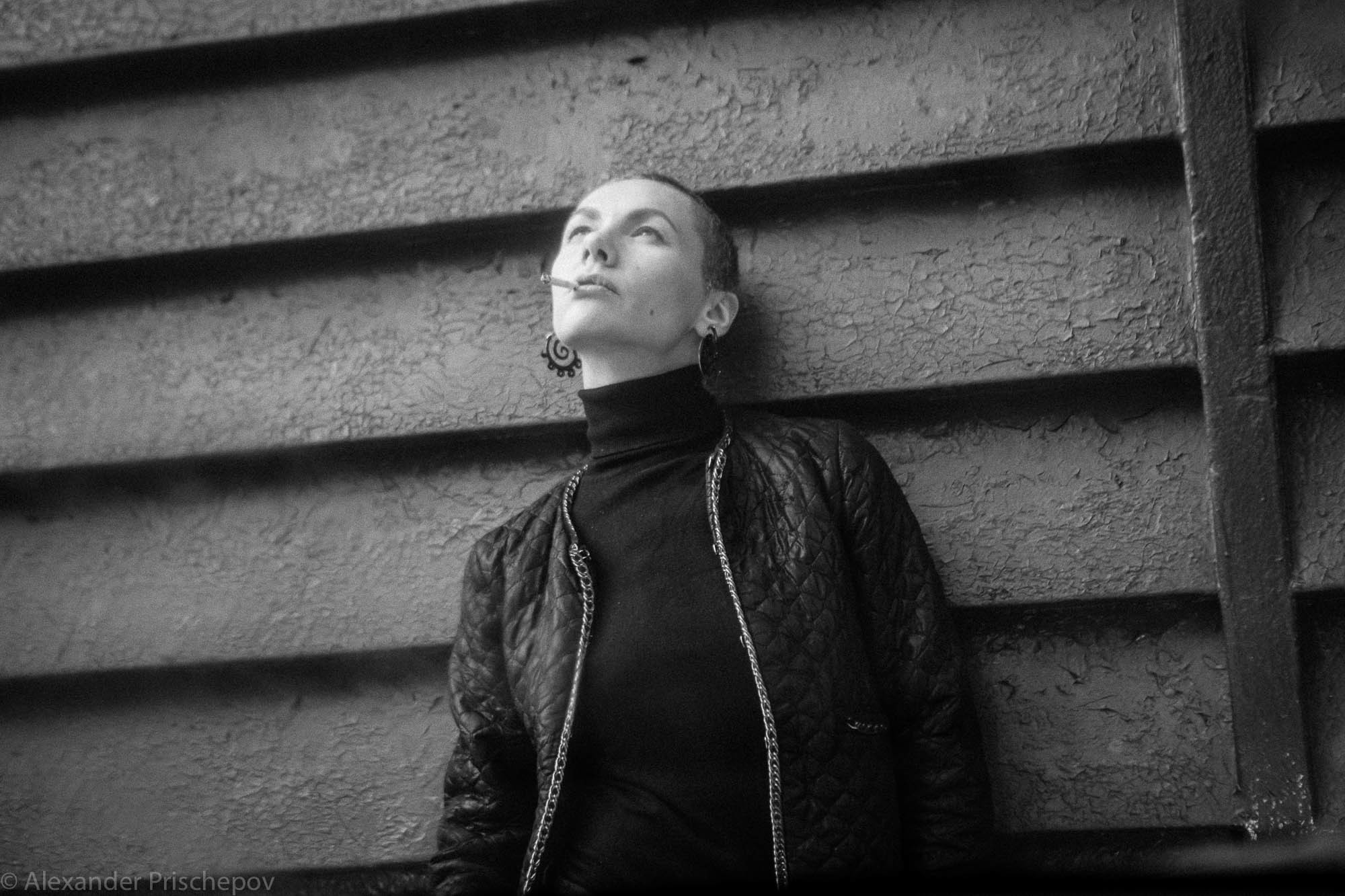 Альбина - Актриса кино и театра. Александр Прищепов - фотограф, режиссёр, продюсер