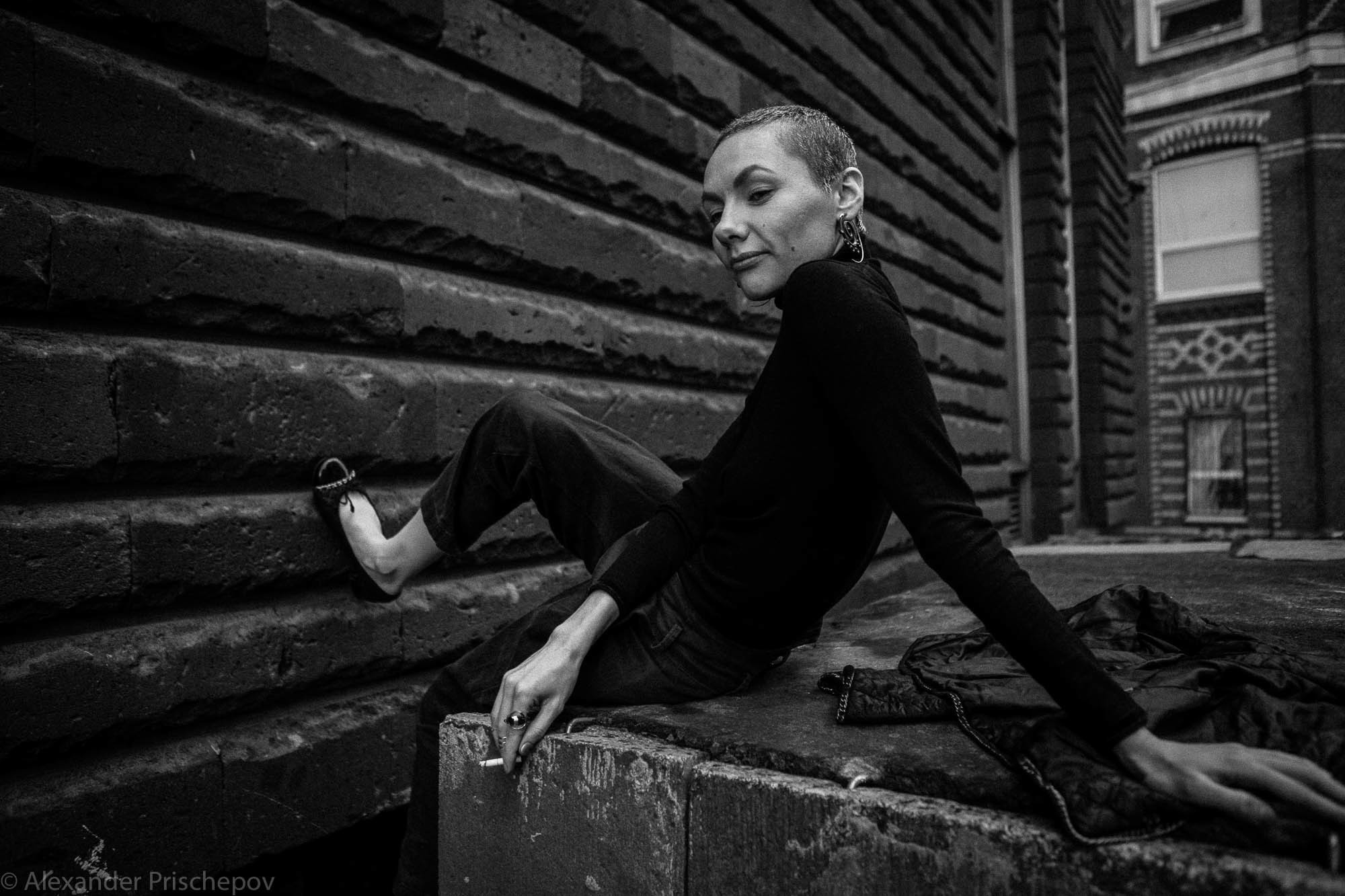 Альбина - Актриса кино и театра. Александр Прищепов - фотограф, режиссёр, продюсер