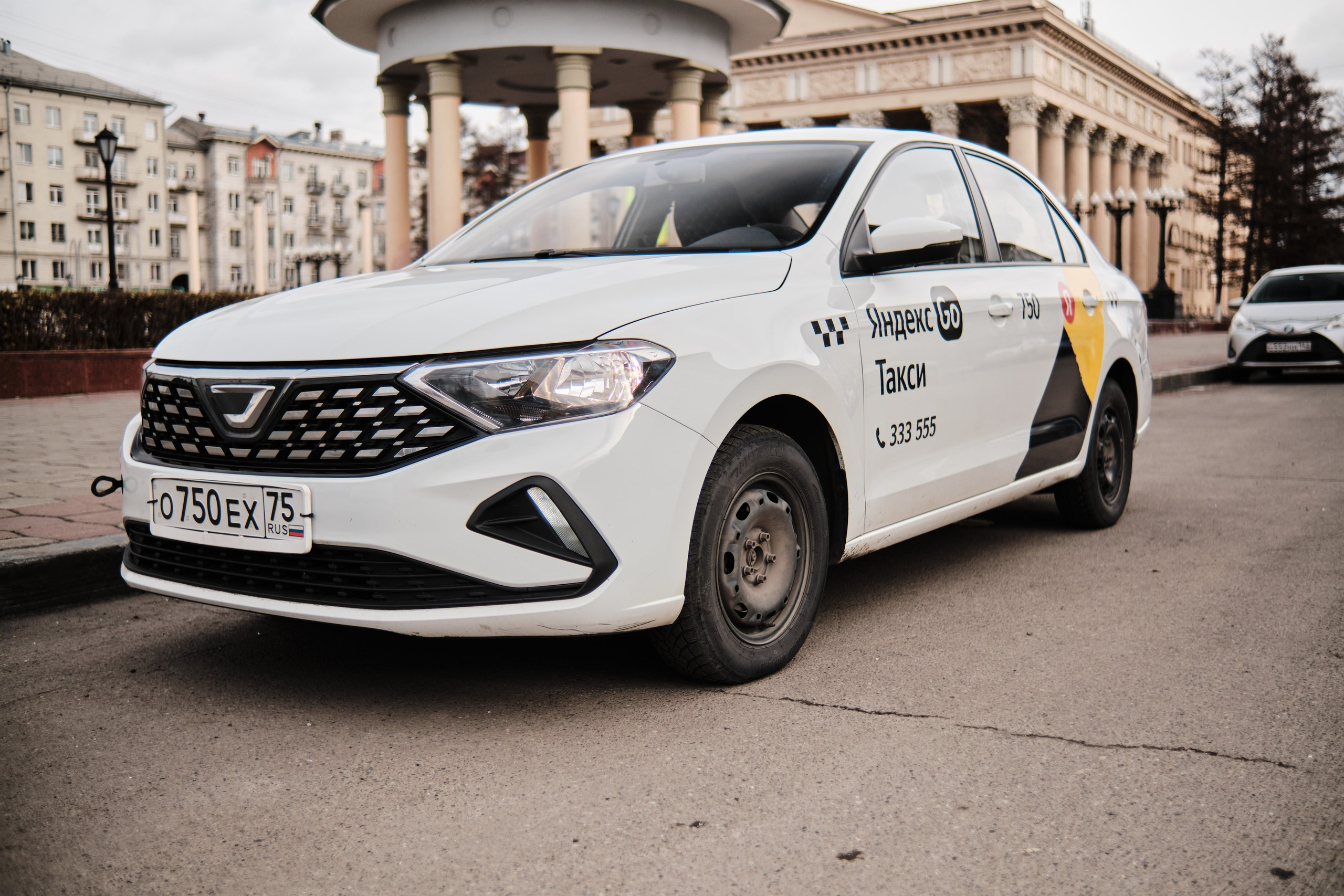 Новый автопарк Яндекс такси в Новокузнецке. Свадебный и семейный фотограф в Новокузнецке Иван Иванов