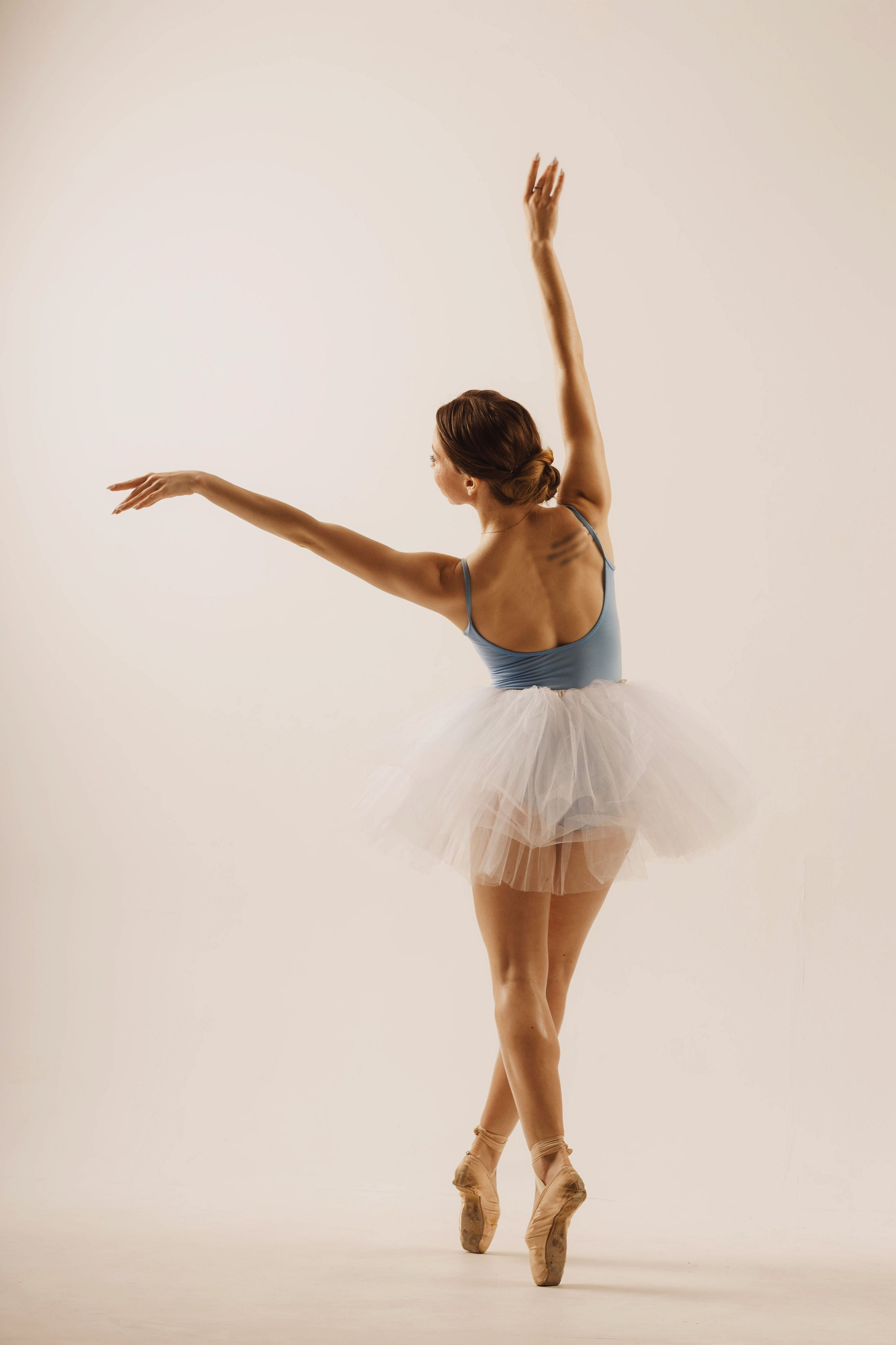 Студийная фотосессия танцовщицы Лены. Портретный и репортажный фотограф в Чебоксарах Андриян Чаркин