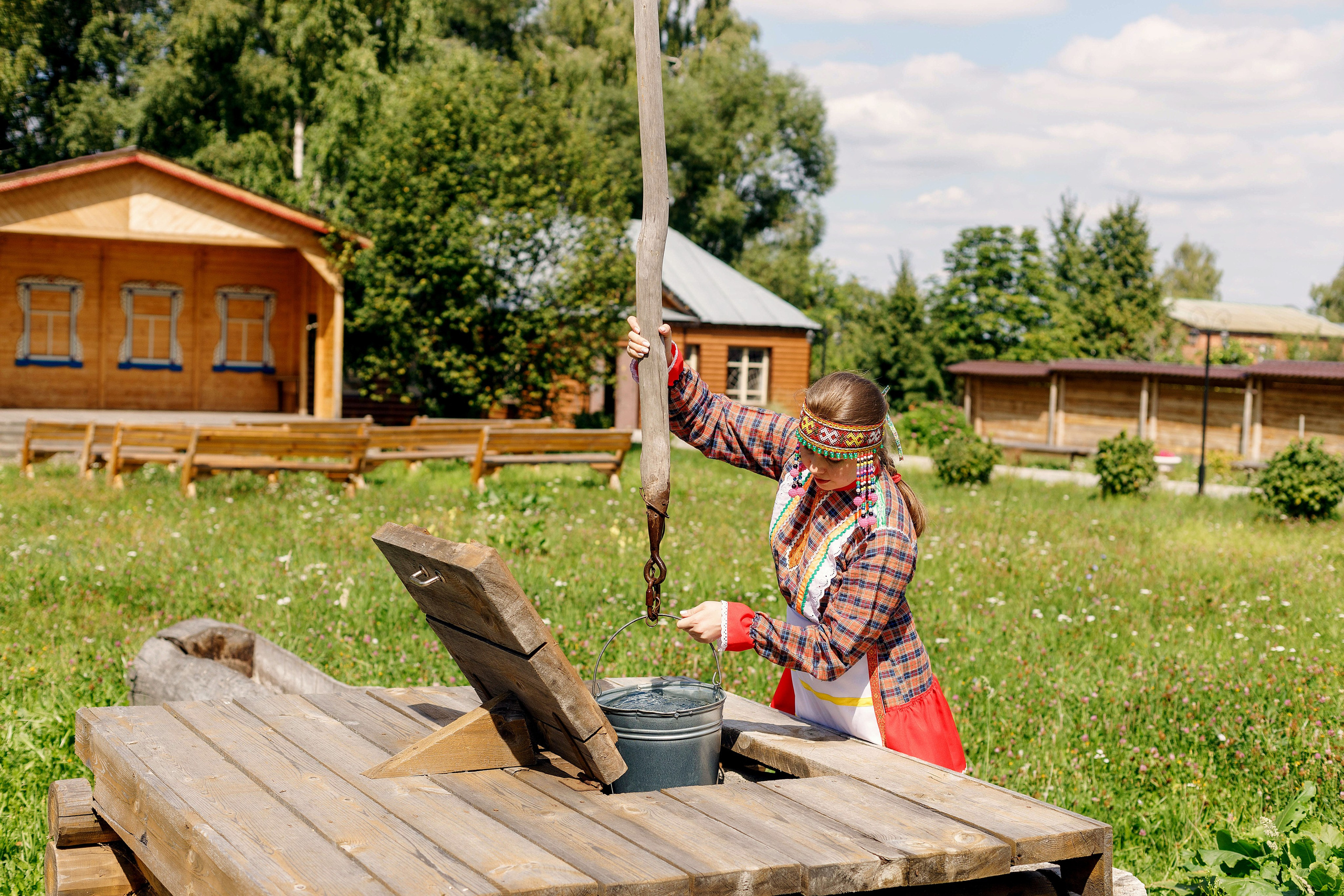 Фотосессия с Екатериной Анисимовой в Ибресинском этнографическом музее. Портретный и репортажный фотограф в Чебоксарах Андриян Чаркин
