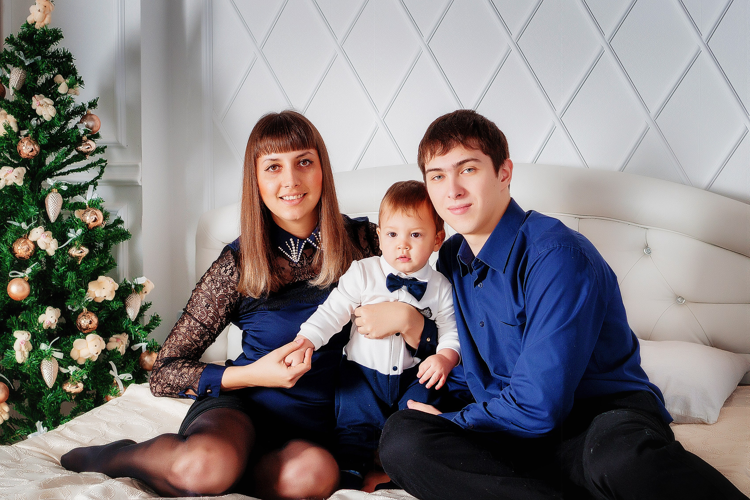 Семейная съёмка в студии. Семейный фотограф г. Новокузнецк Юлия Машникова