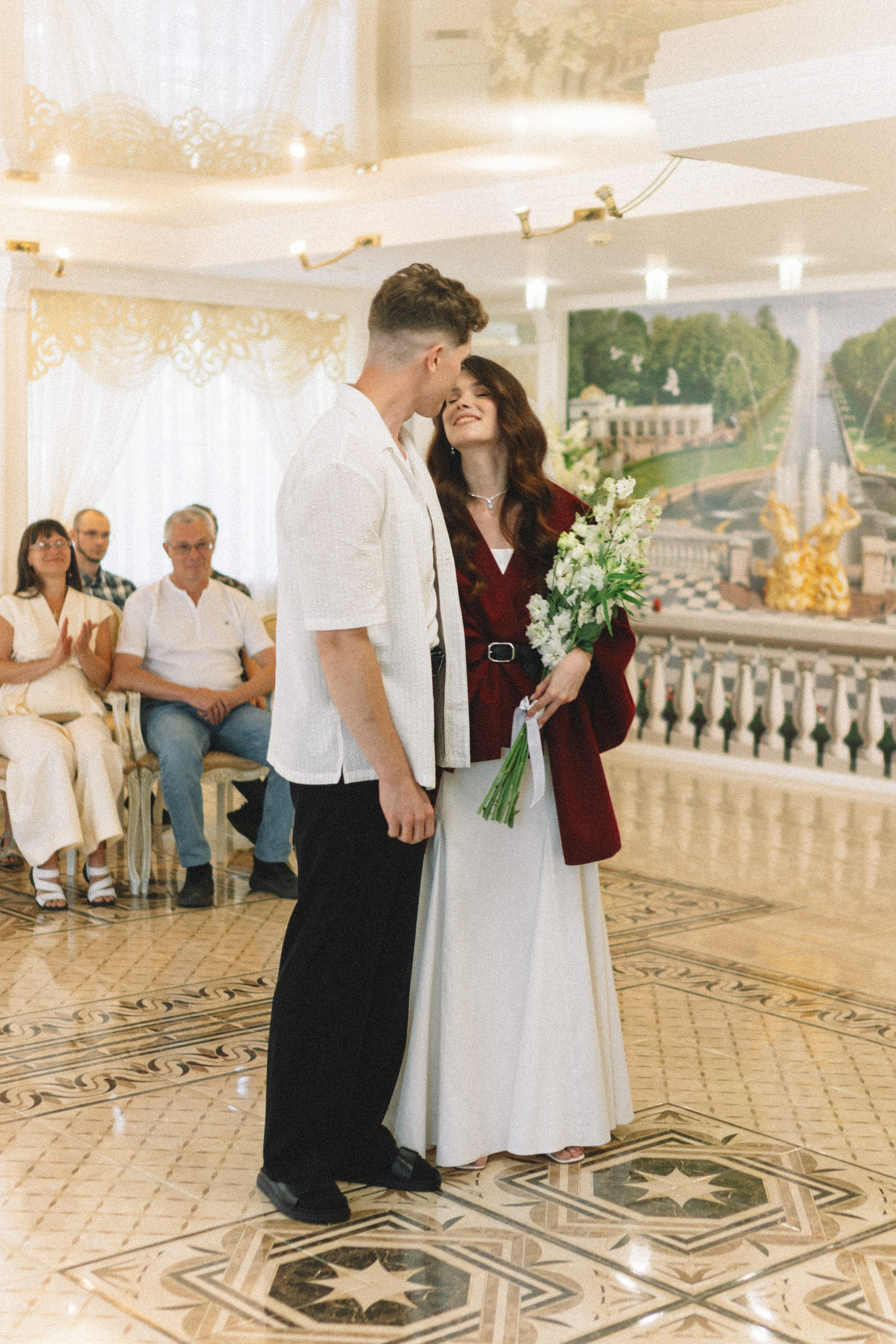 СВАДЕБНАЯ СЬЕМКА В ПЕТЕРГОФЕ И СЬЕМКА РЕПОРТАЖА В ЗАГСЕ ПЕТЕРГОФА. Профессиональный фотограф, Санкт-Петербург — Виктория Богомолова