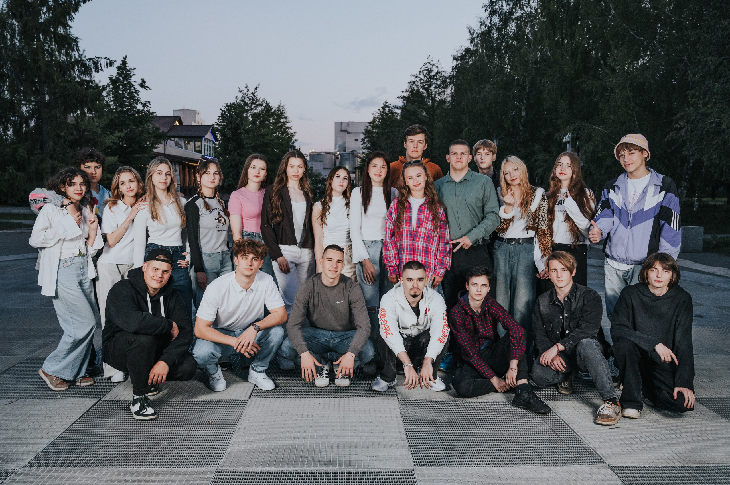 Ночная. Выпускные альбомы и Школьный фотограф в Алексеевке, Бирюче, Красном