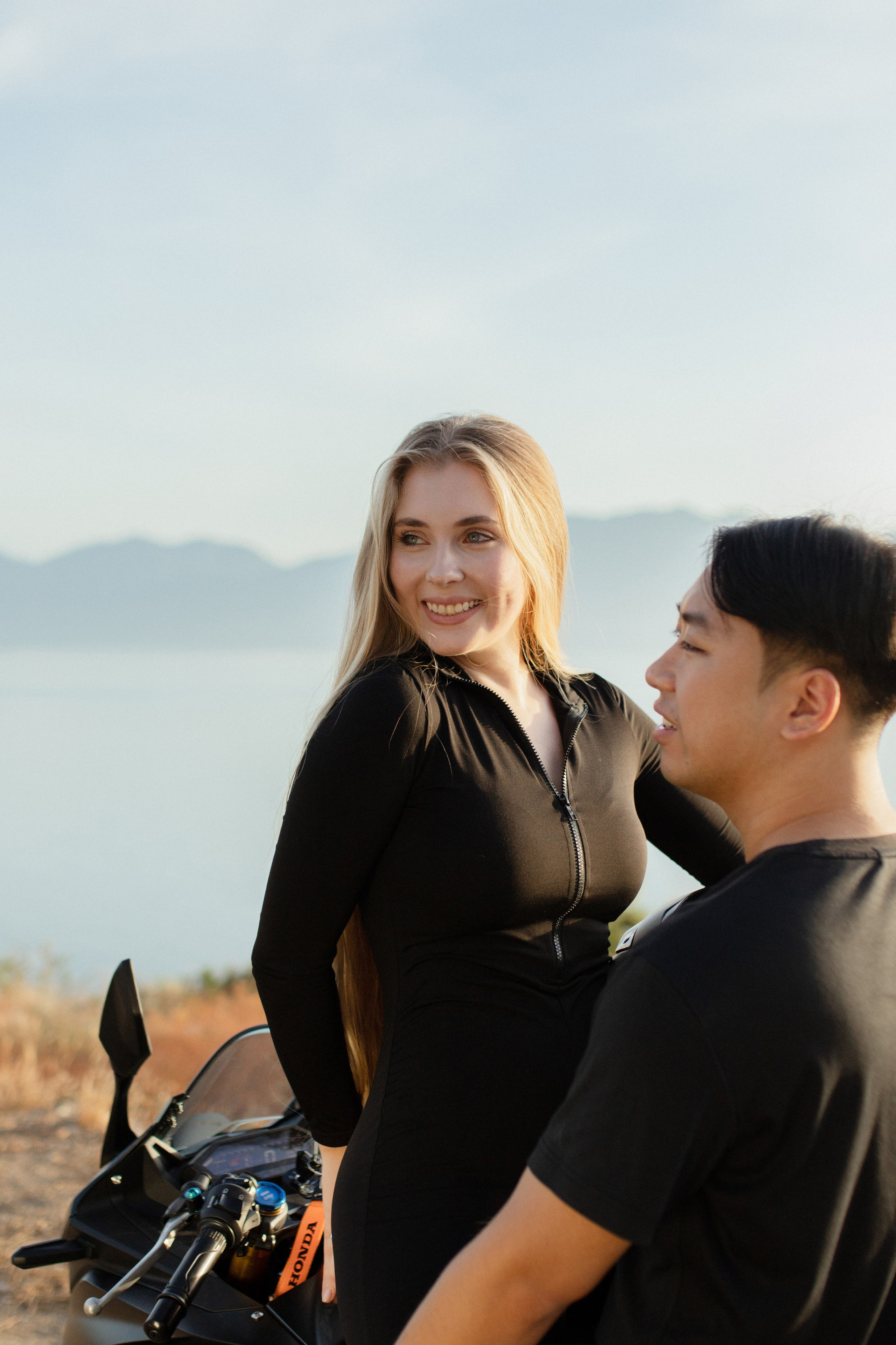 Рассветная прогулка на байках Кон и Ирина.Нячанг. Главная