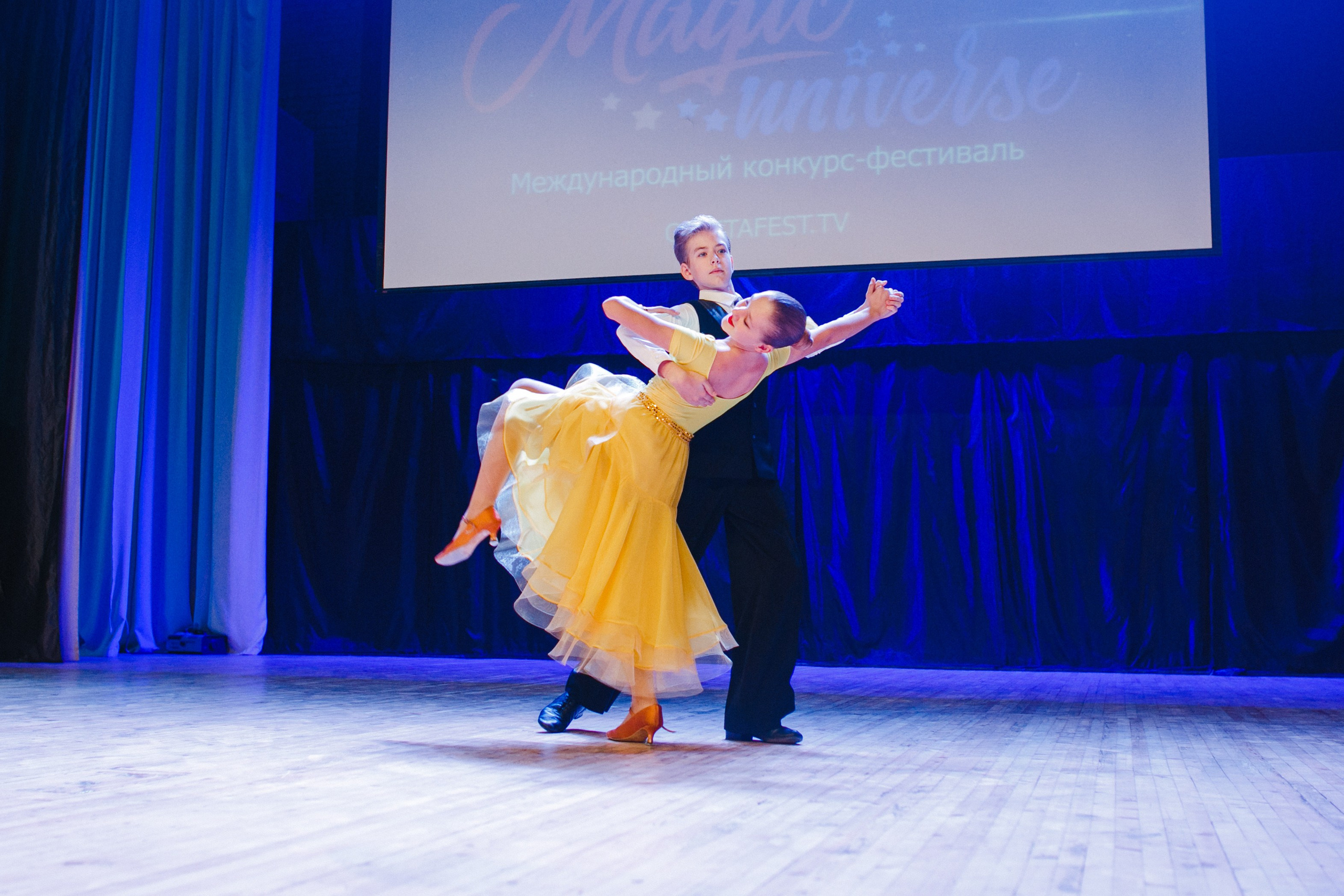 Концерты new line dance-magic universe-red. Фотограф в Новосибирске Ася Зверева