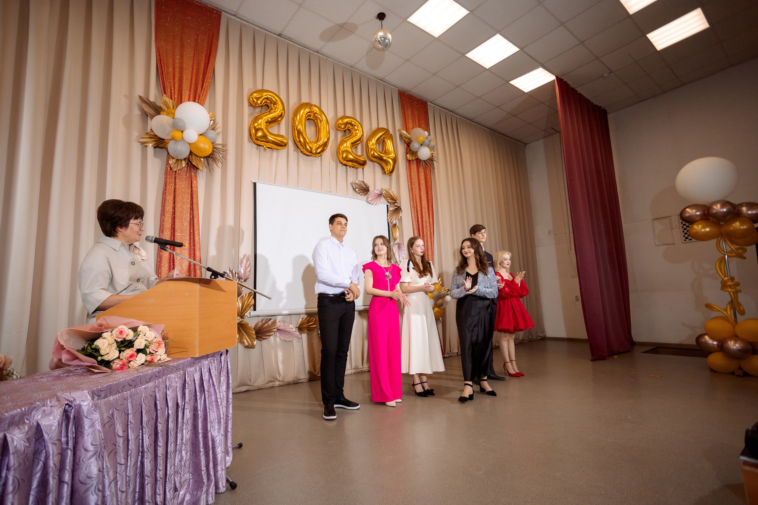 ВРУЧЕНИЕ АТТЕСТАТОВ: Пример. Все фото. Профессиональный фотограф в Ижевске Леша Петров