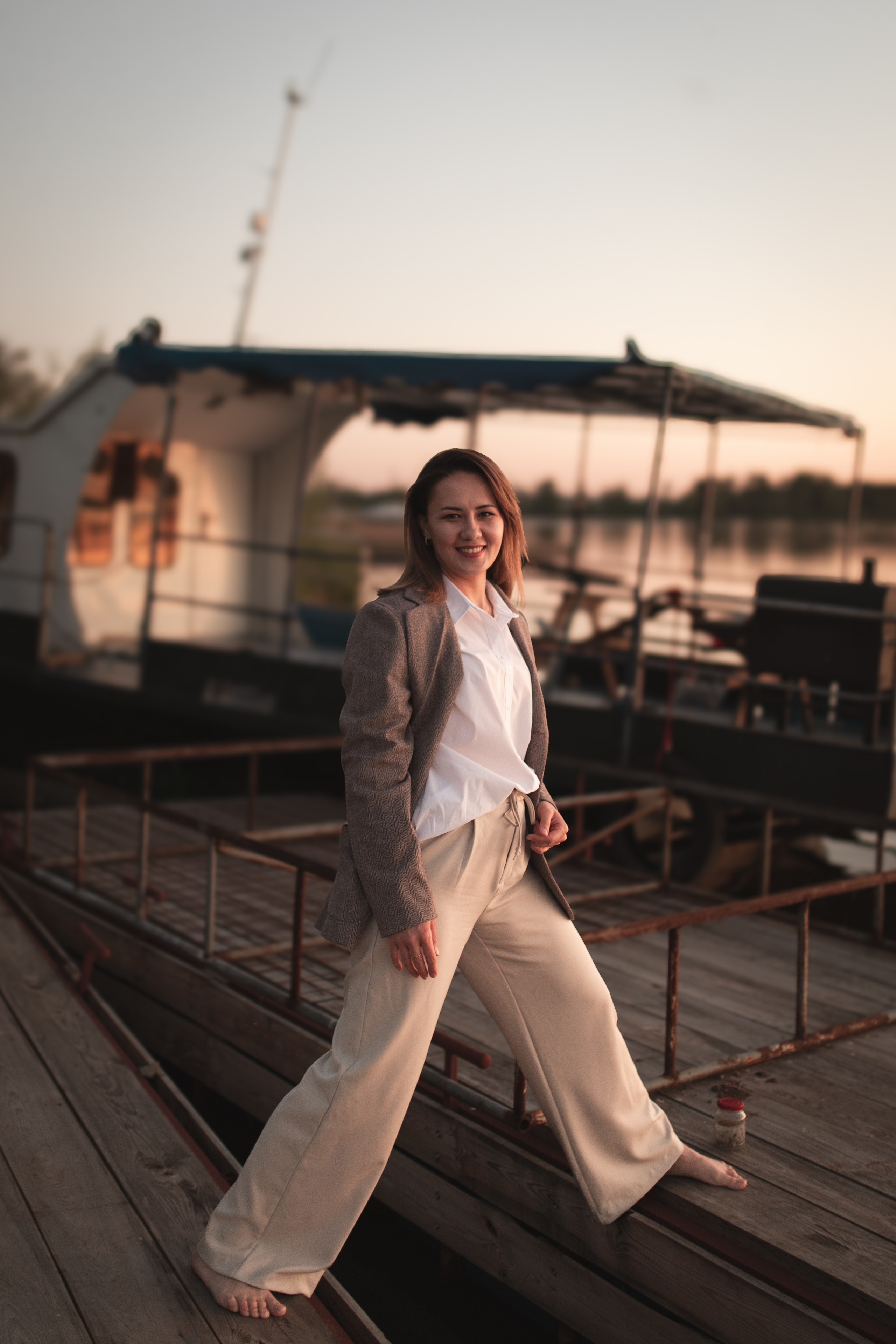 Тайны старого катера…. Фотограф Юлия Хакимова / Казань/ Чистополь