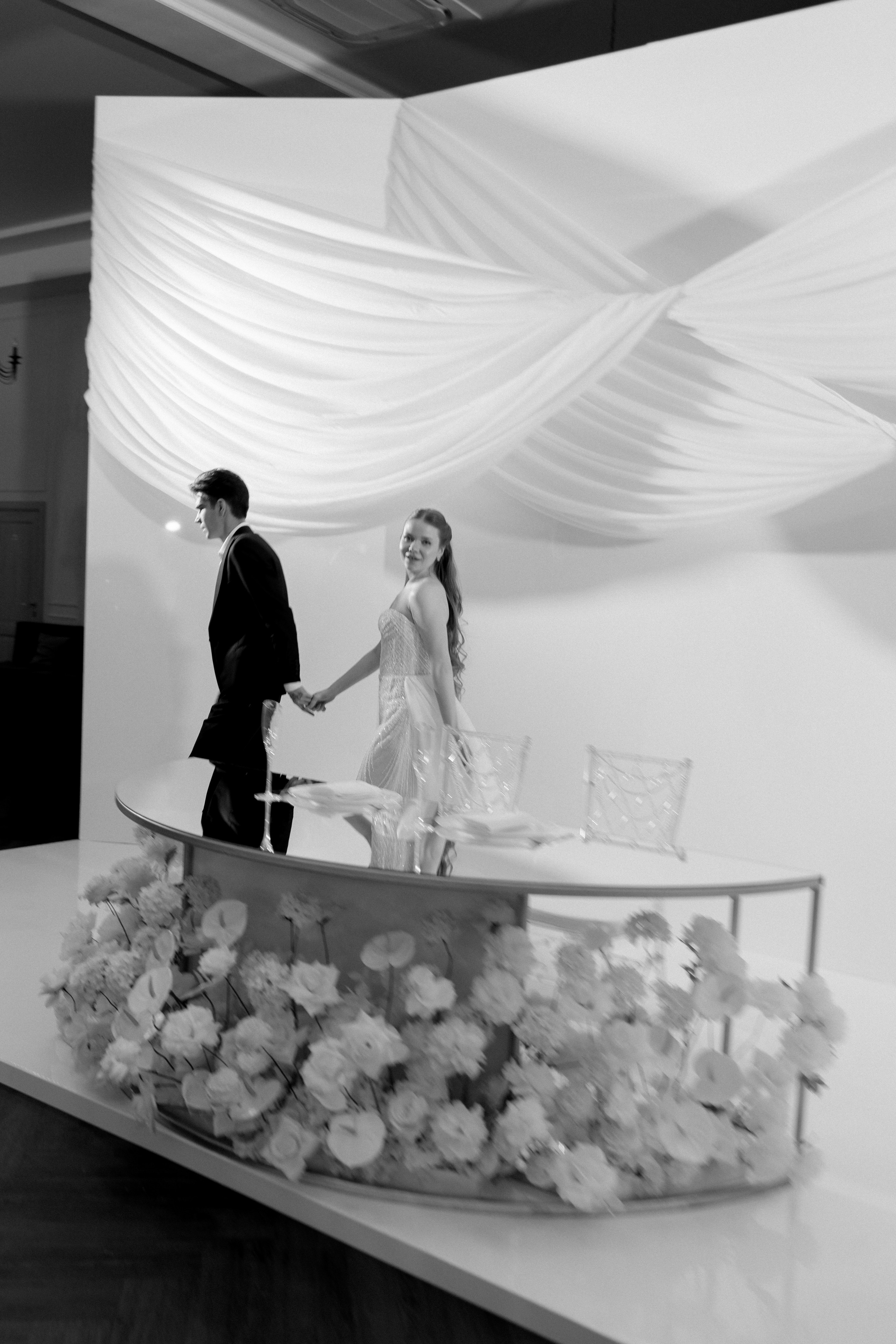 СВАДЕБНАЯ СЬЕМКА СБОРОВ В ОТЕЛЕ И ВЫЕЗД НА ЦЕРЕМОНИЮ (СНЯТО В СИБИРЕ В НИЖНЕВАРТОВСКЕ). Профессиональный фотограф, Санкт-Петербург — Виктория Богомолова