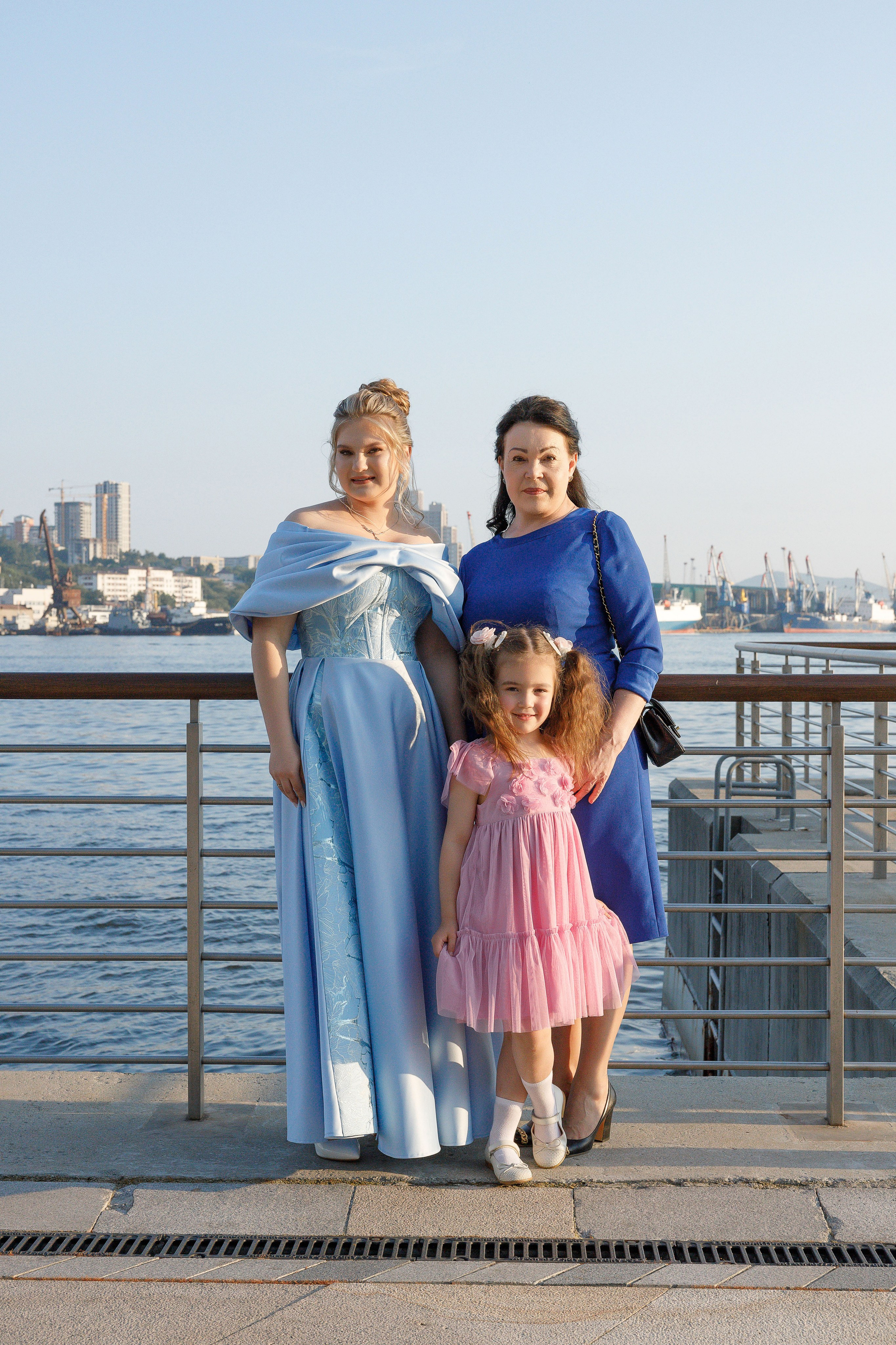 Выпускной вечер 13 школа (Индивидуальная съемка). Photoalbum-vl.ru