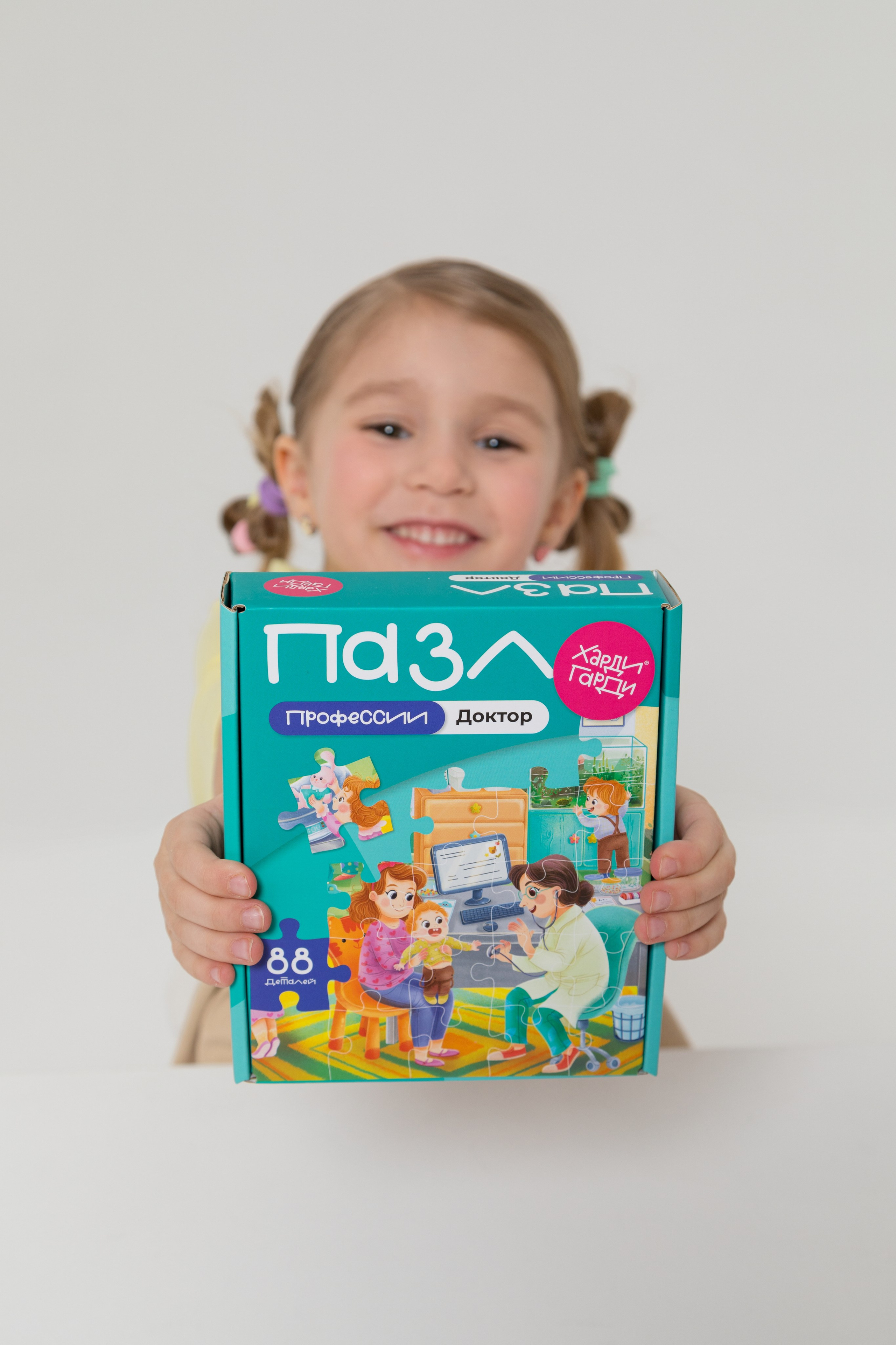 Имиджевая и каталожная съёмка для бренда детских пазлов. Детский и контент фотограф Надя Волкова Санкт-Петербург