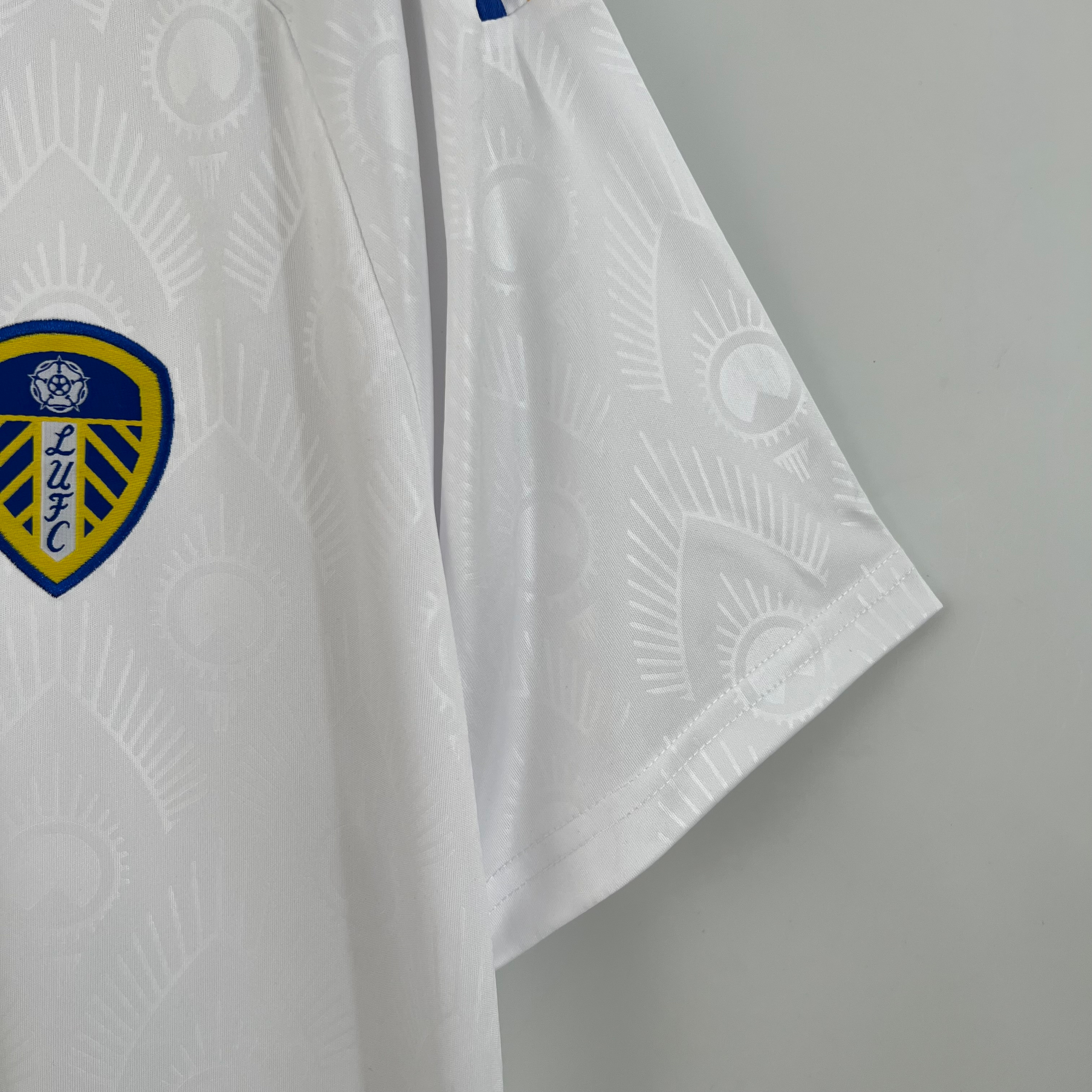 Купить футболку Leeds United. Футбольный магазин — ssw_magazin