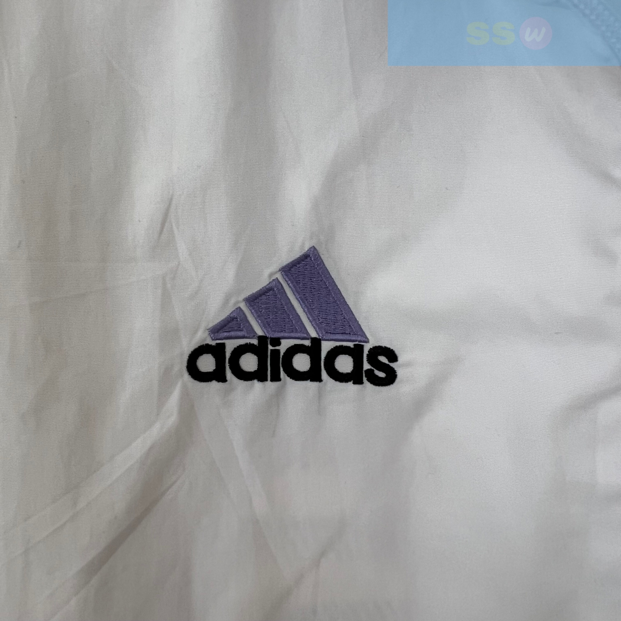 Ветровка Real Madrid купить по цене 4900 рублей. Футбольный магазин — ssw_magazin