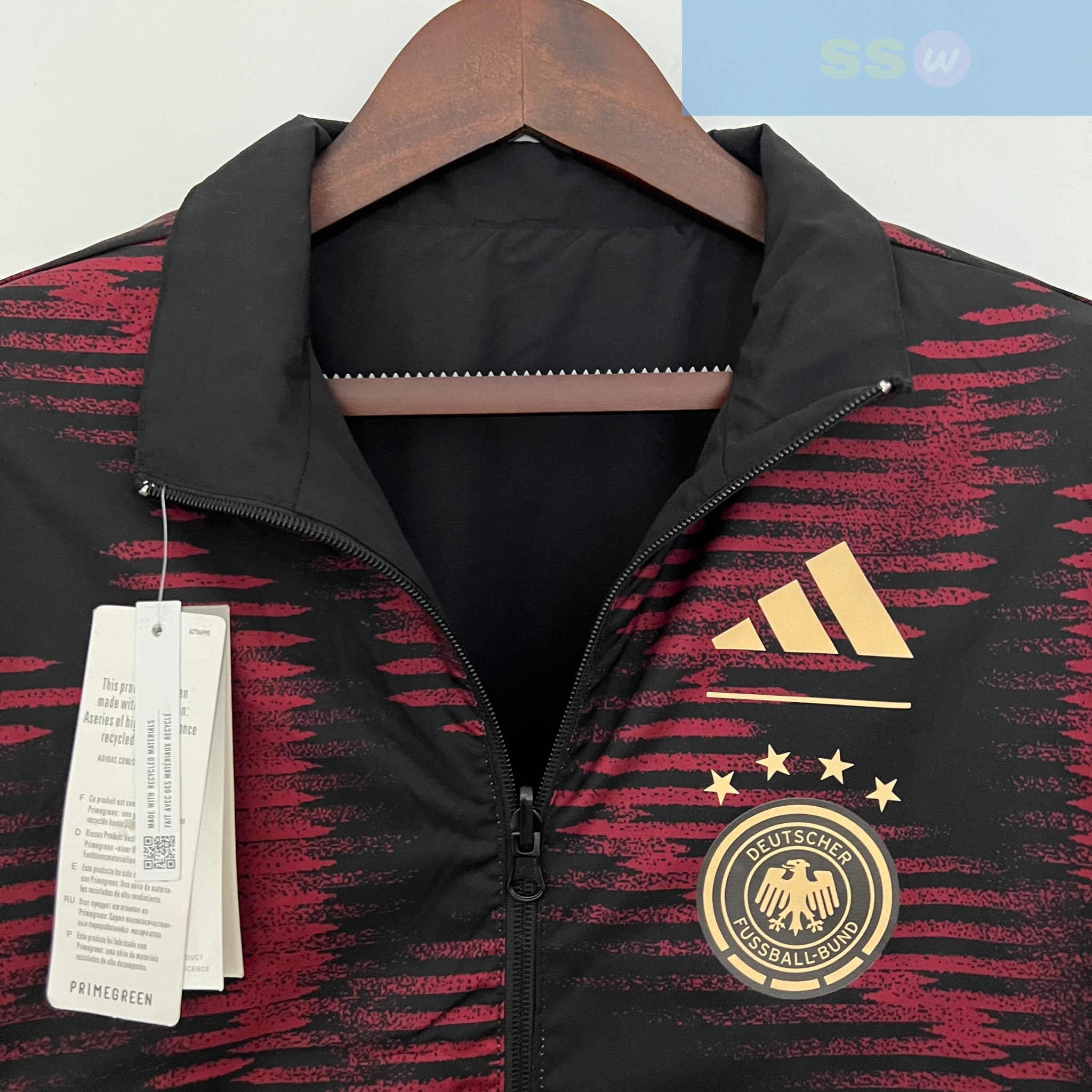 Ветровка сборной Германии купить за 4900 рублей. Футбольный магазин — ssw_magazin