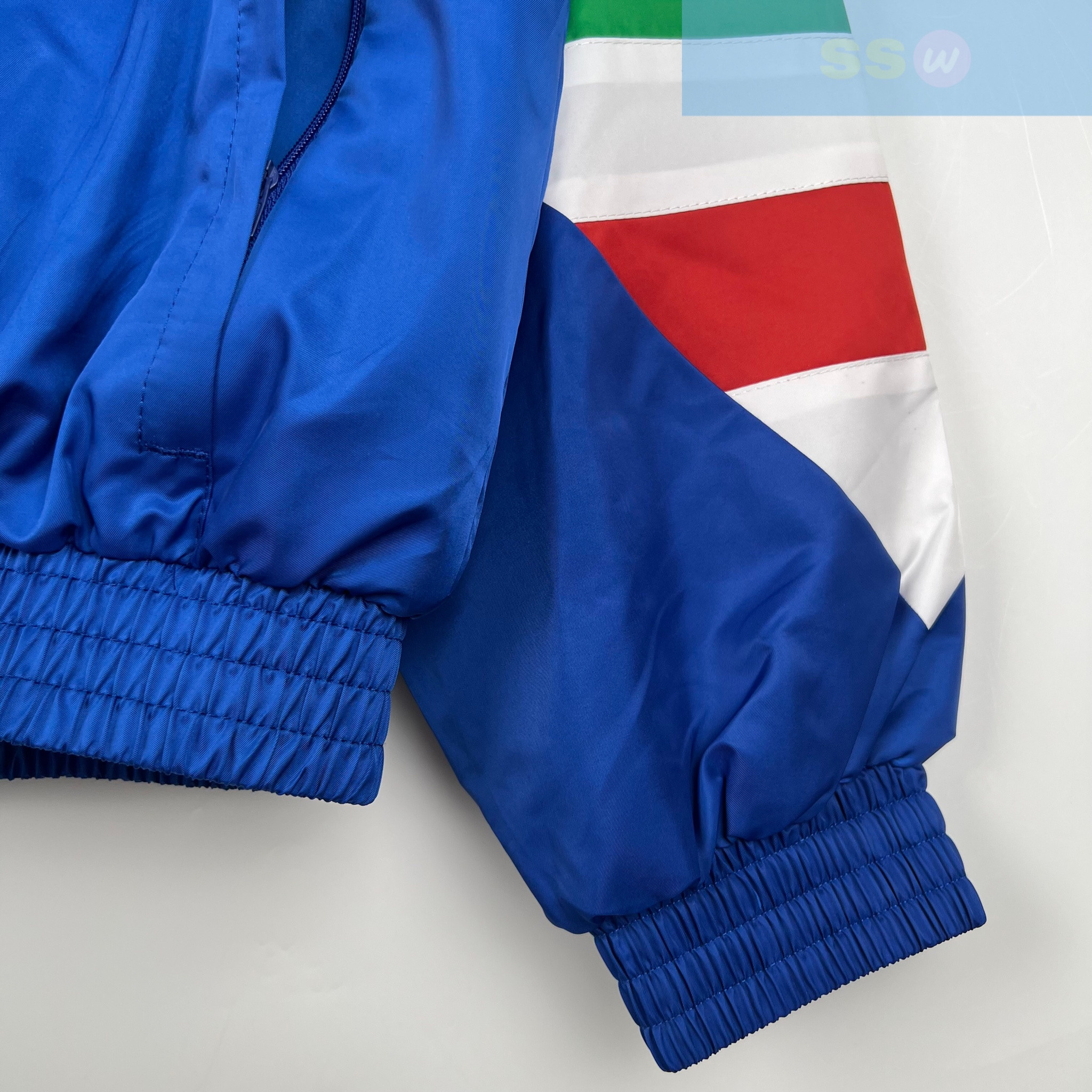 Ретро ветровка сборной Италии купить за 4900 рублей. Футбольный магазин — ssw_magazin