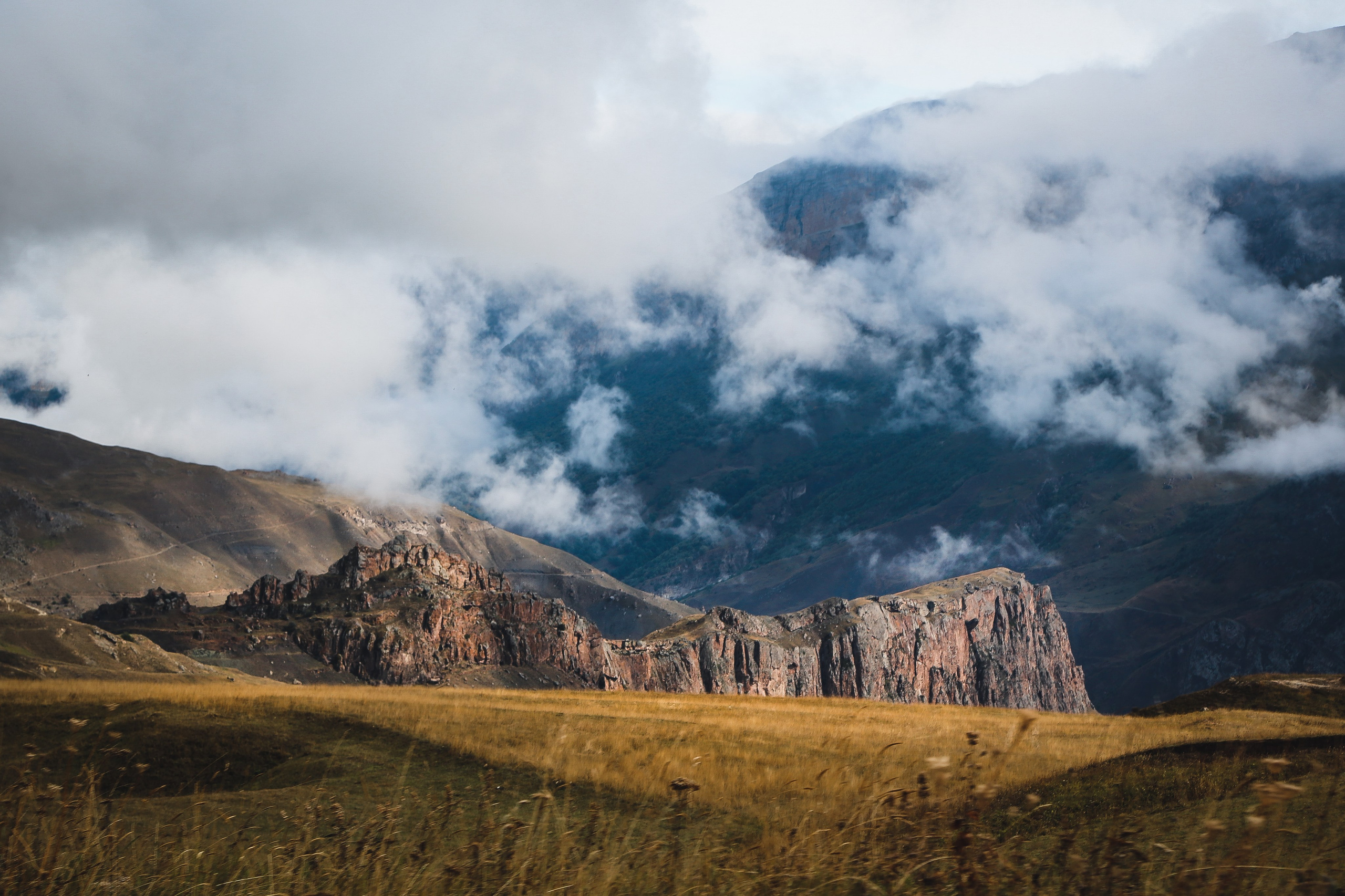 Кавказ: Безенги в Кабардино-Балкарии. Дарья Письменюк / Darya Leitstern — фотограф, музыкант, журналист, путешественник
