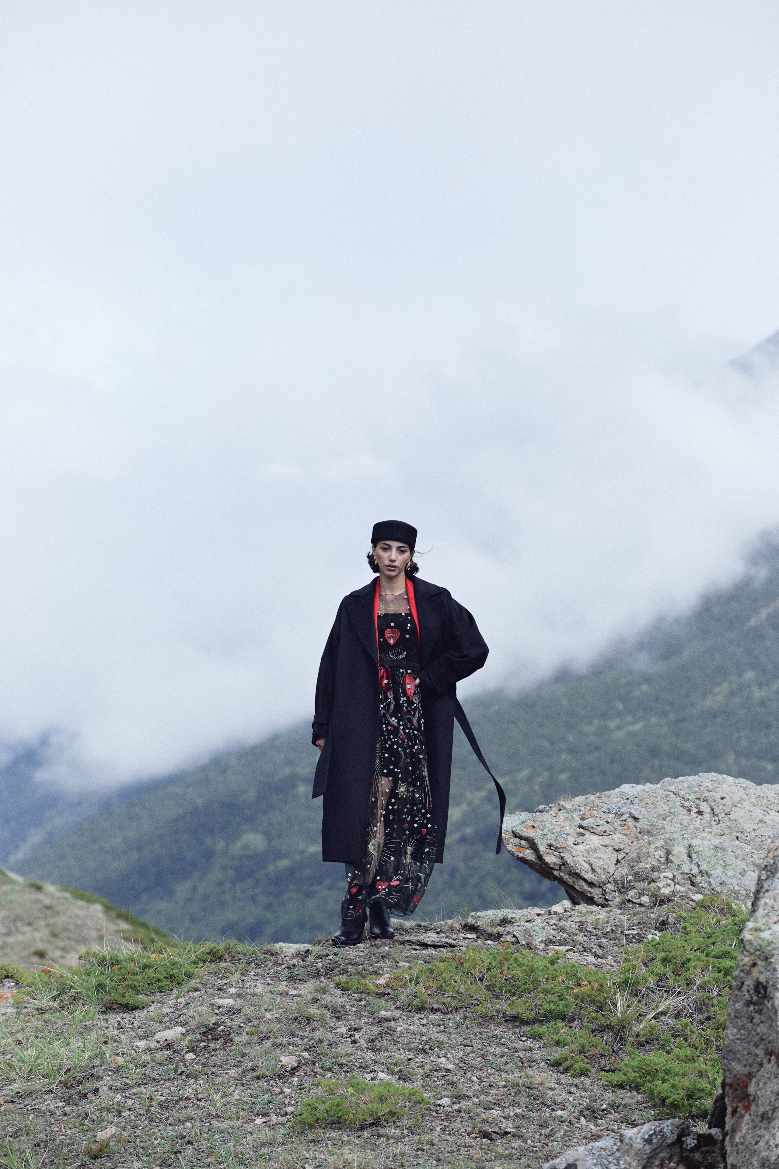 Имиджевая съемка для бренда в горах. Фотограф Продюсер в горах КБР / Москва  Нальчик Горы