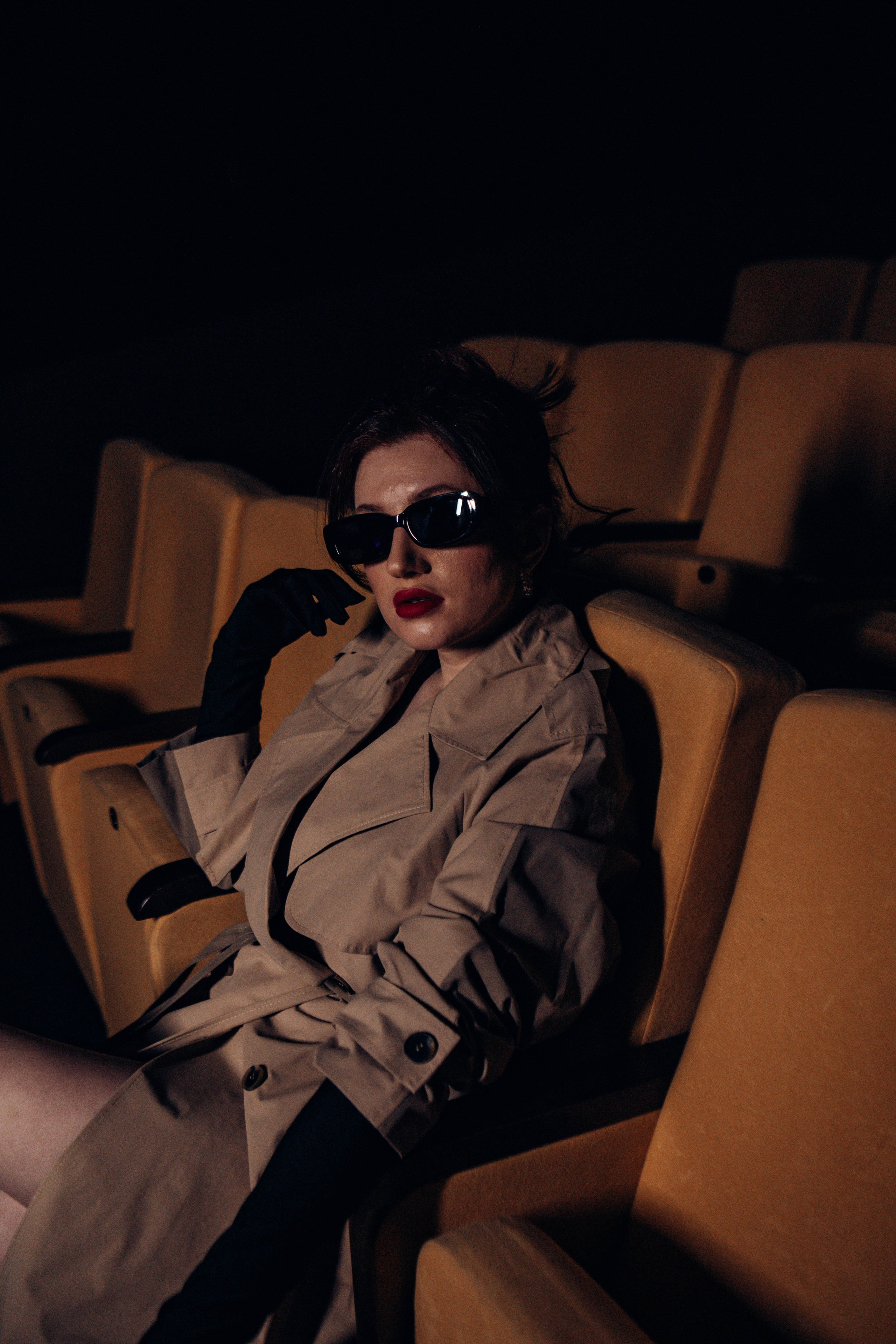 Катя. Контакты