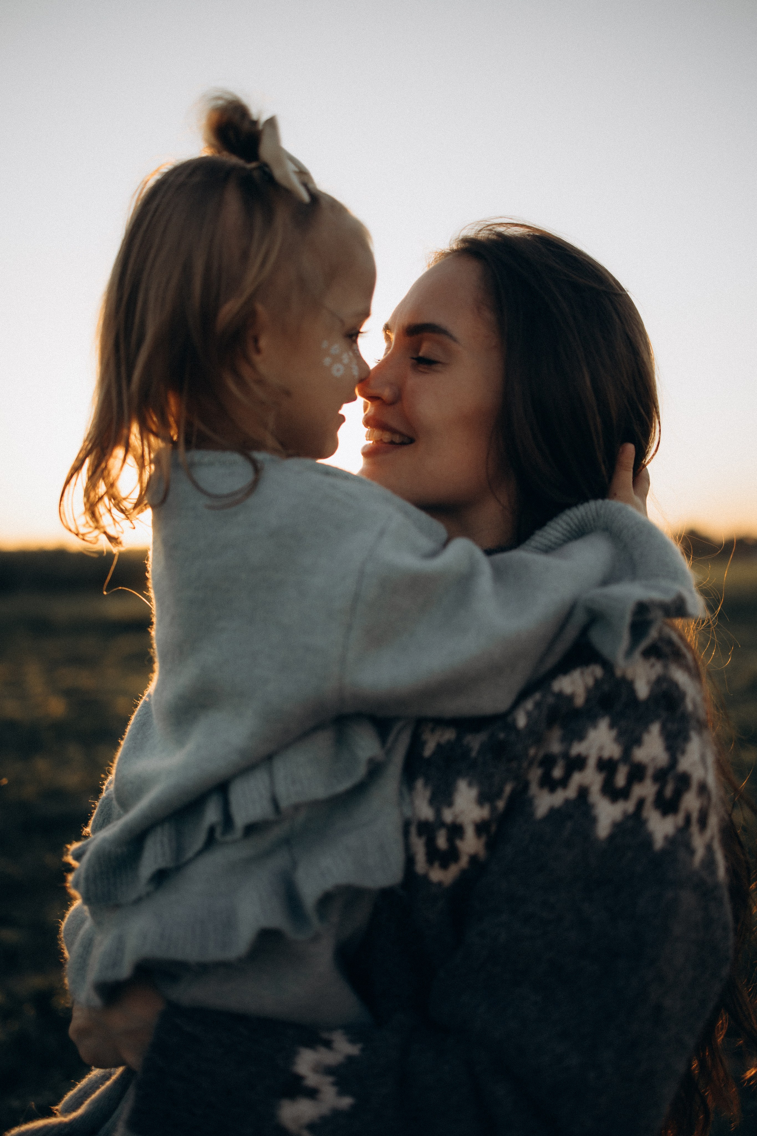 Поле, ромашки и воздушный змей. Семейный фотограф Москва Юлиана Фетисова