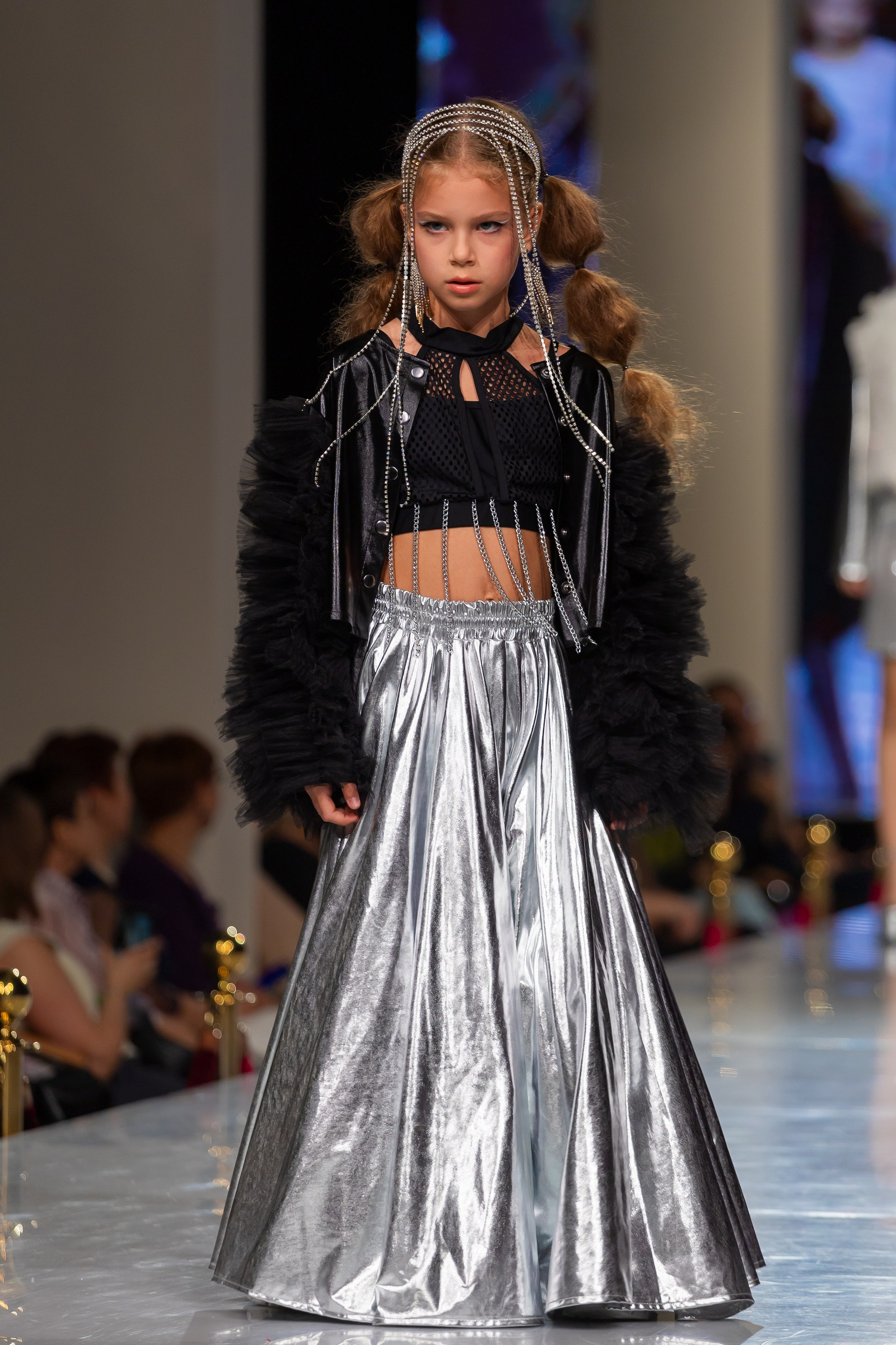 Estet Fashion Week. Photomantis