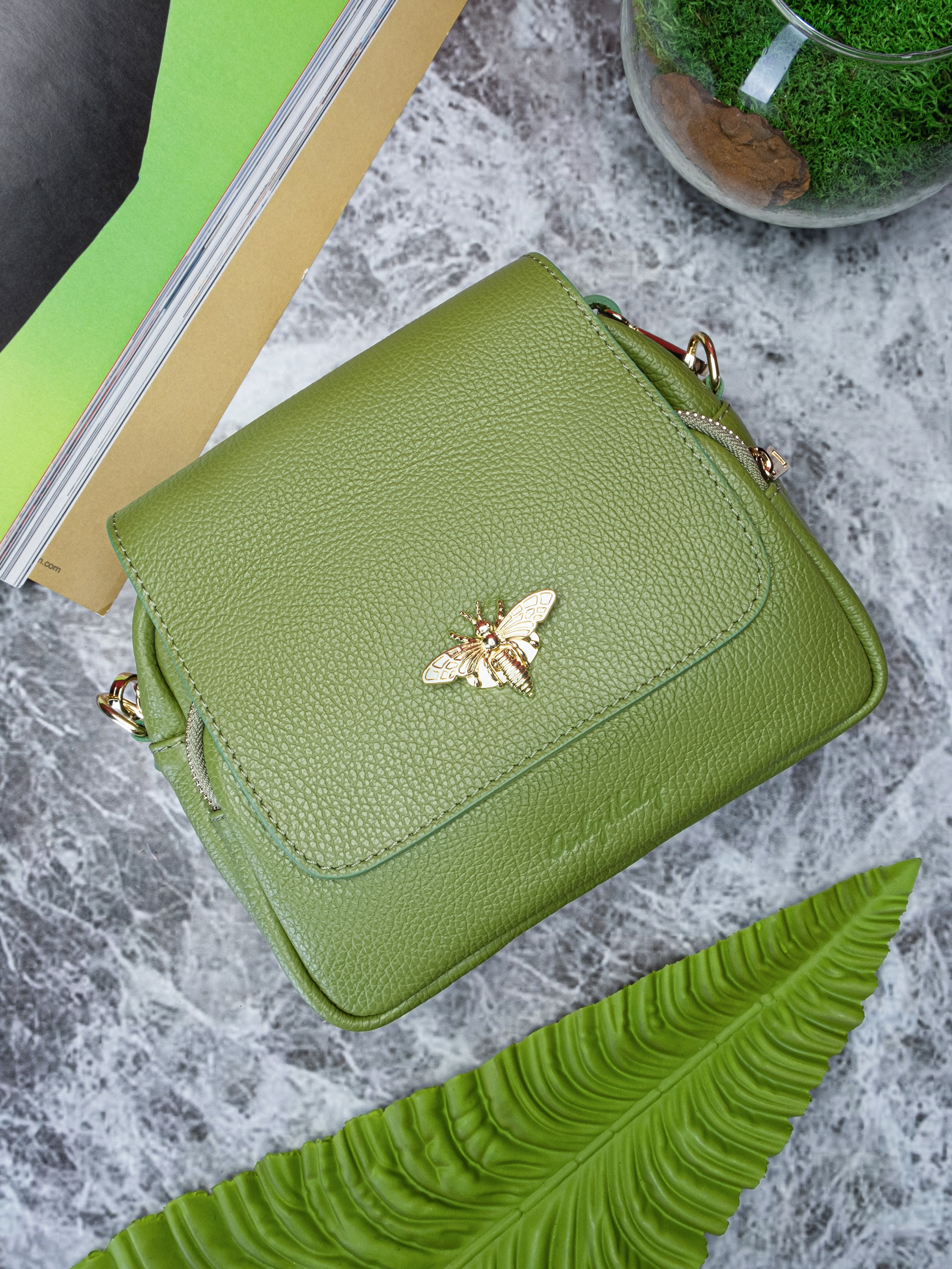 Предметная съёмка сумок для маркетплейсов. Предметный фотограф в Симферополе Антон Катунин