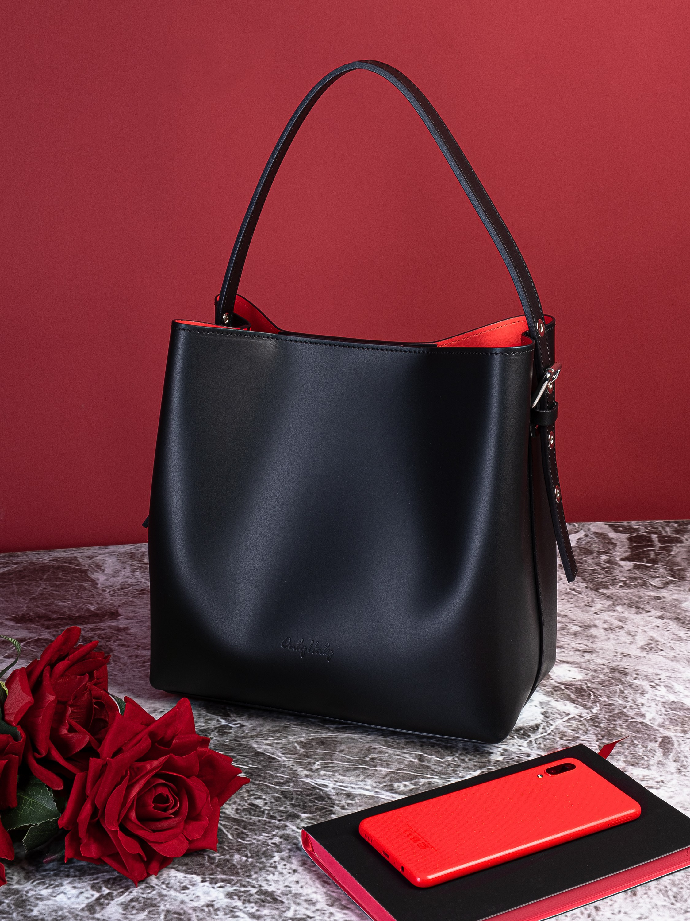 Предметная съёмка сумок для маркетплейсов. Предметный фотограф в Симферополе Антон Катунин