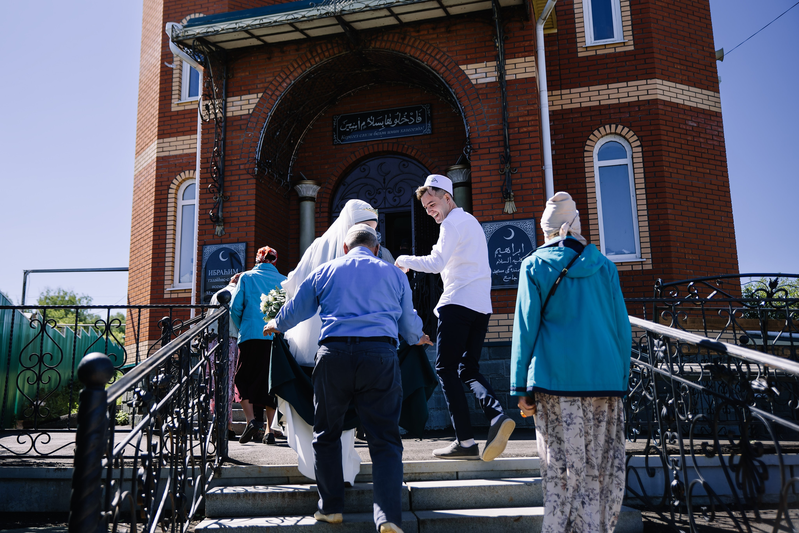 Айнур и Гульназ. Фотограф людей, белок и единорогов)
