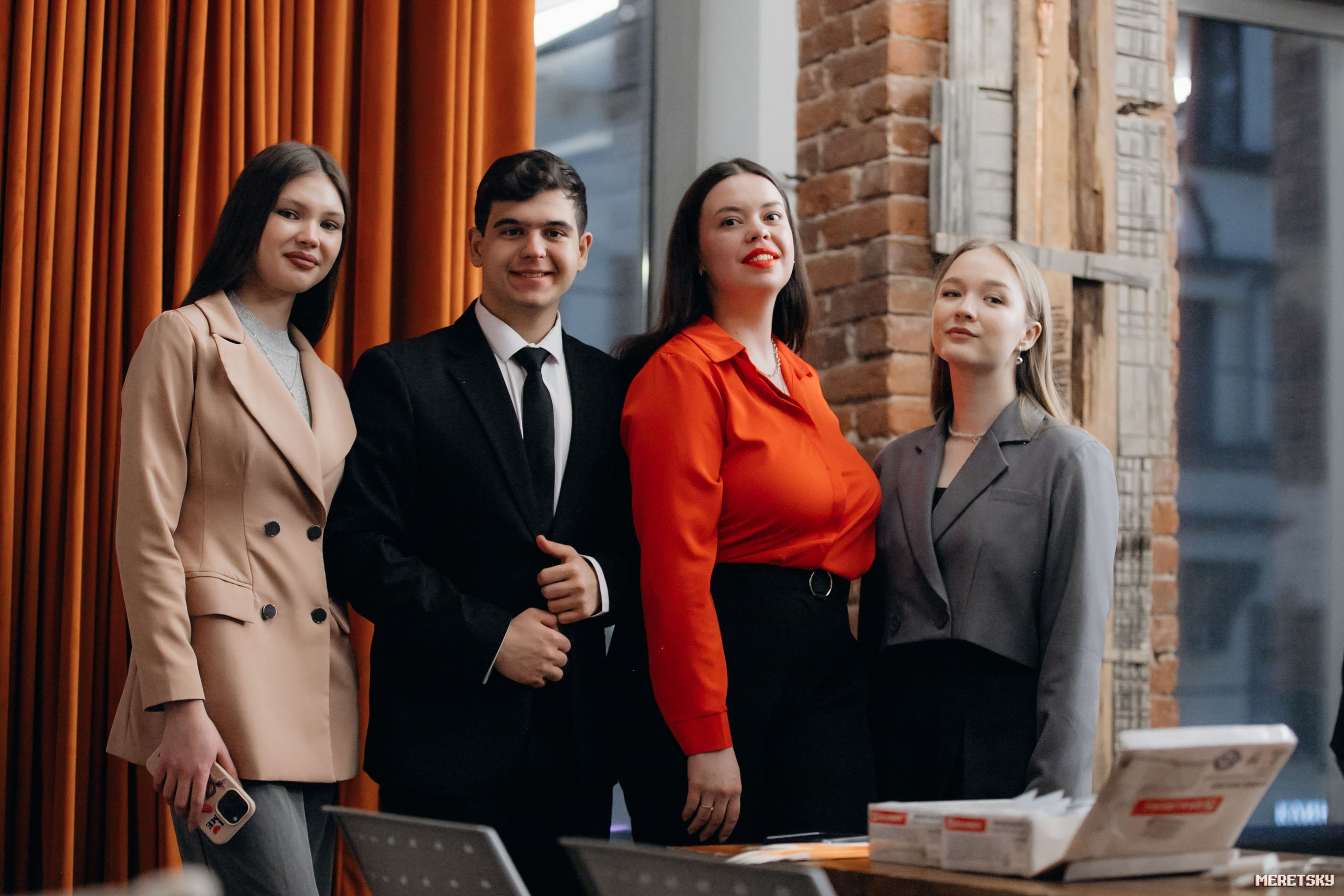 Нетворкинг 11 марта. Репортажный и портретный фотограф в Санкт-Петербурге Юрий Мерецкий