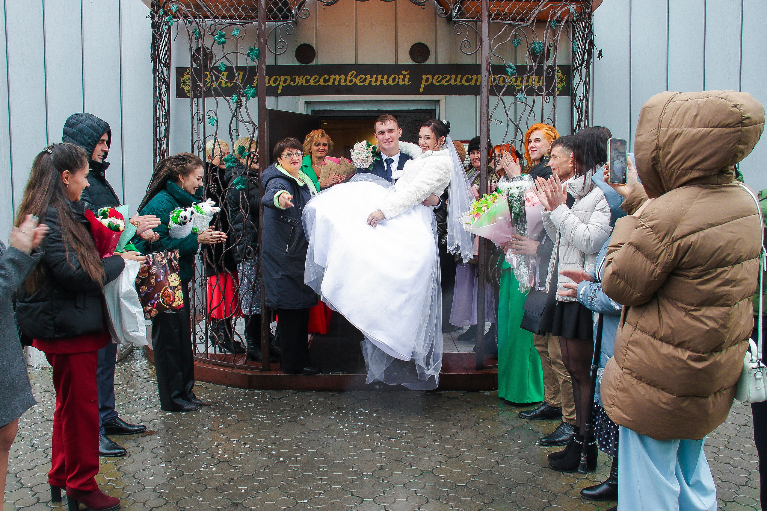 Свадебные фотосессии Барнаул/ Алейск. Выпускные альбомы для школ и Детских садов в Барнауле /Выпускные/Свадебные/Детские/Семейные и др. виды съёмок /Фотограф Вера Валейко