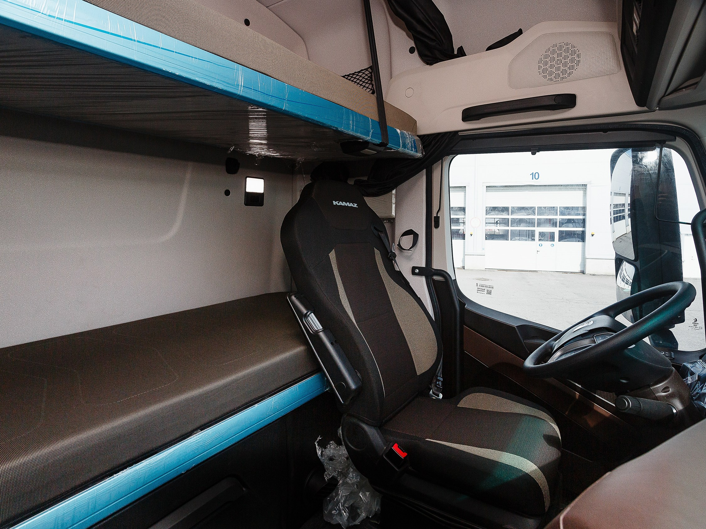 Автомобильный фотограф в СПб. Репортажная фотосъёмка в Санкт-Петербурге. Фотограф на мероприятие: выставки, презентации, автогонки. Фото для сайта, отчётов и публикации в сми. Профессиональный фотограф Сергей Пушкин. Промышленная фотосъёмка. Автопром. Фотосъёмка авто и спецтехники. Профессиональные фото большегрузов.