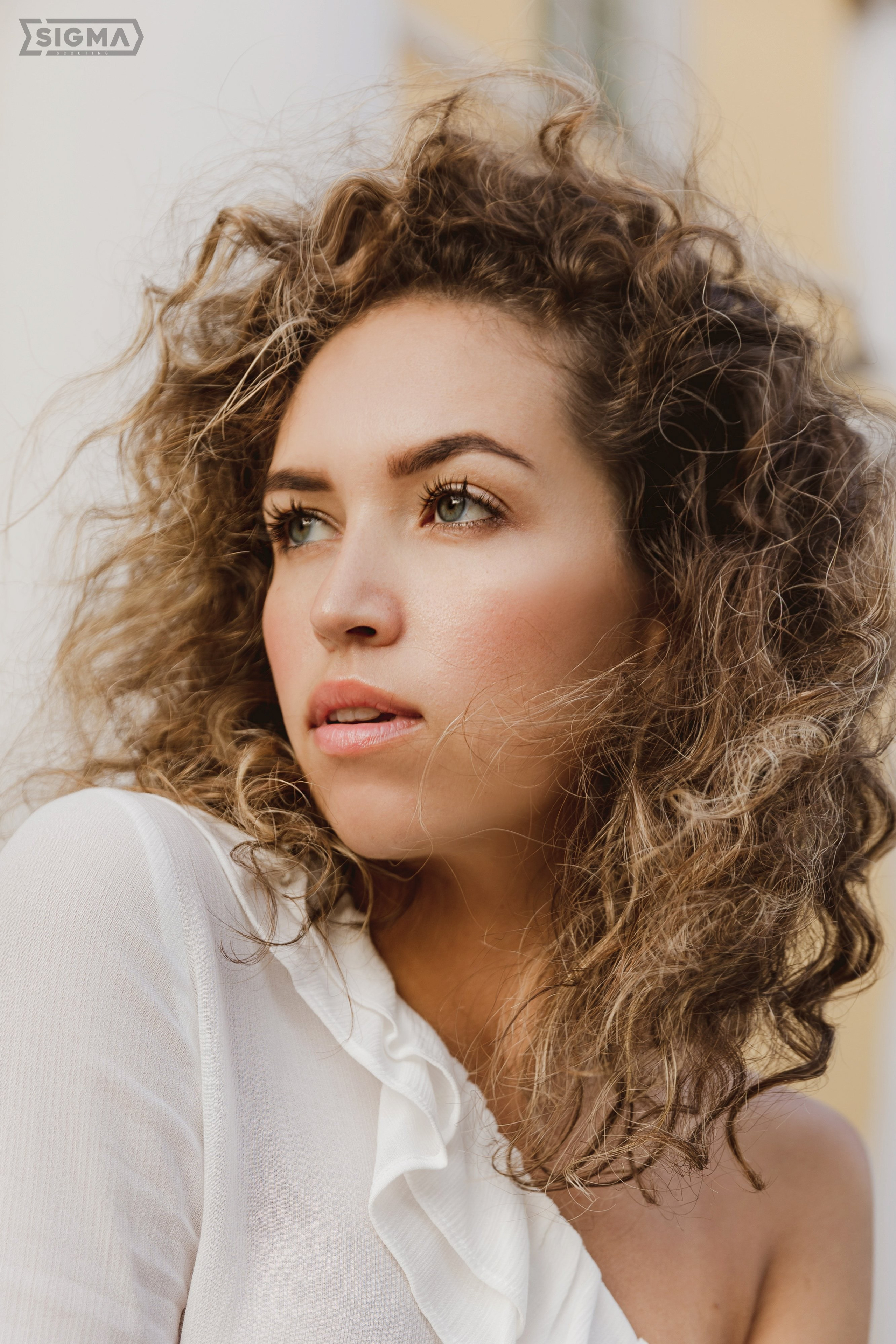 Екатерина, 40-42 р-р, рост 170. KED Production — продакшн из СПб. Создаём фото, видео и контент, который помогает брендам и селлерам продавать больше