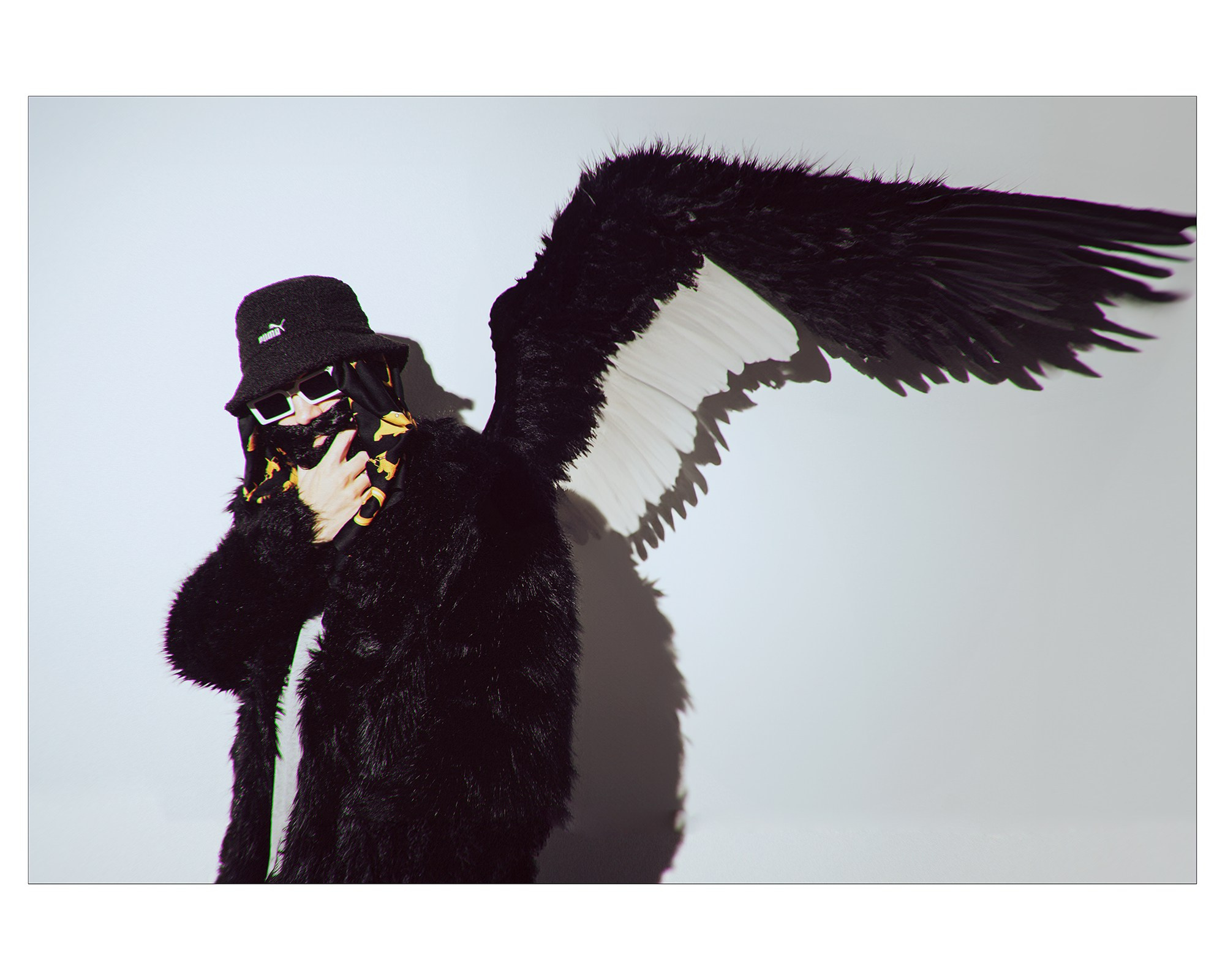 Photographer for bloggers and media personalities for advertising and Reels. Portrait photographer Moscow, UAE, Oleg Koshmarov