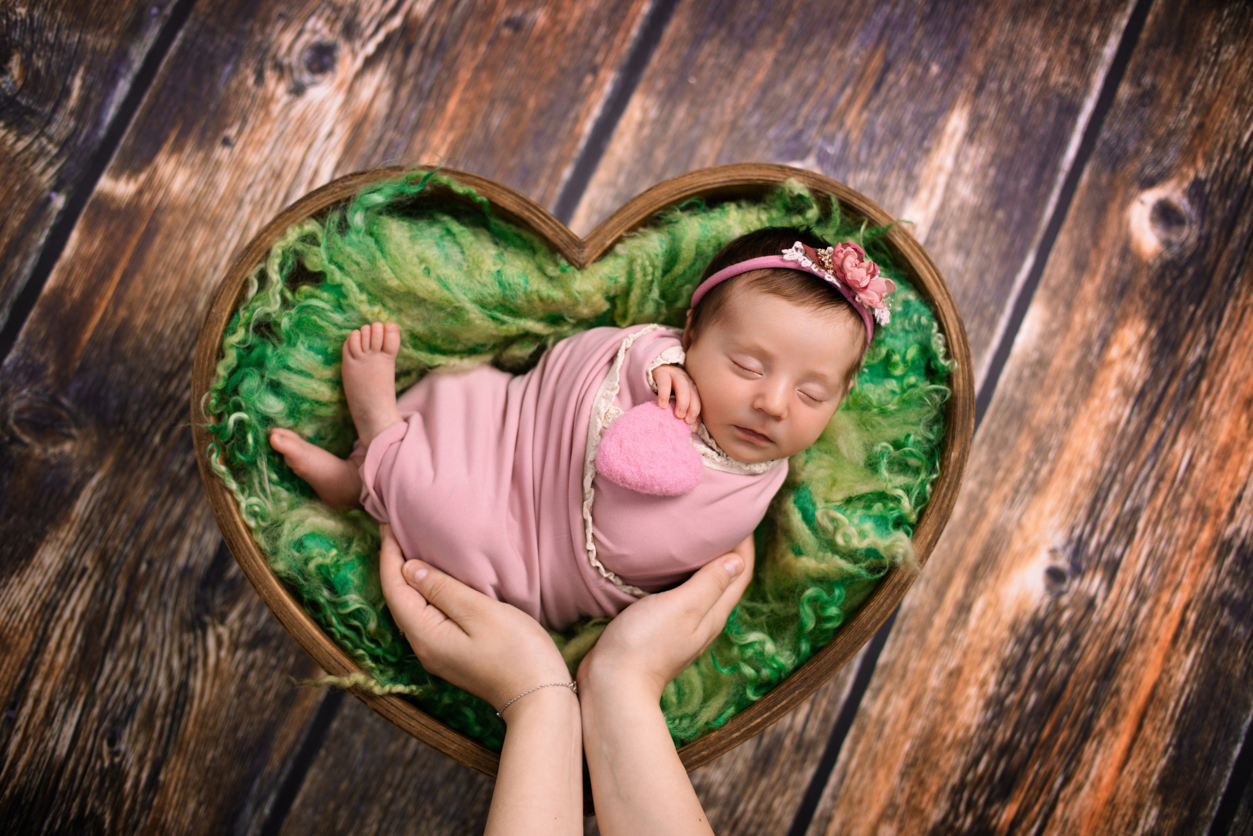 Фотограф новорождённых Псков