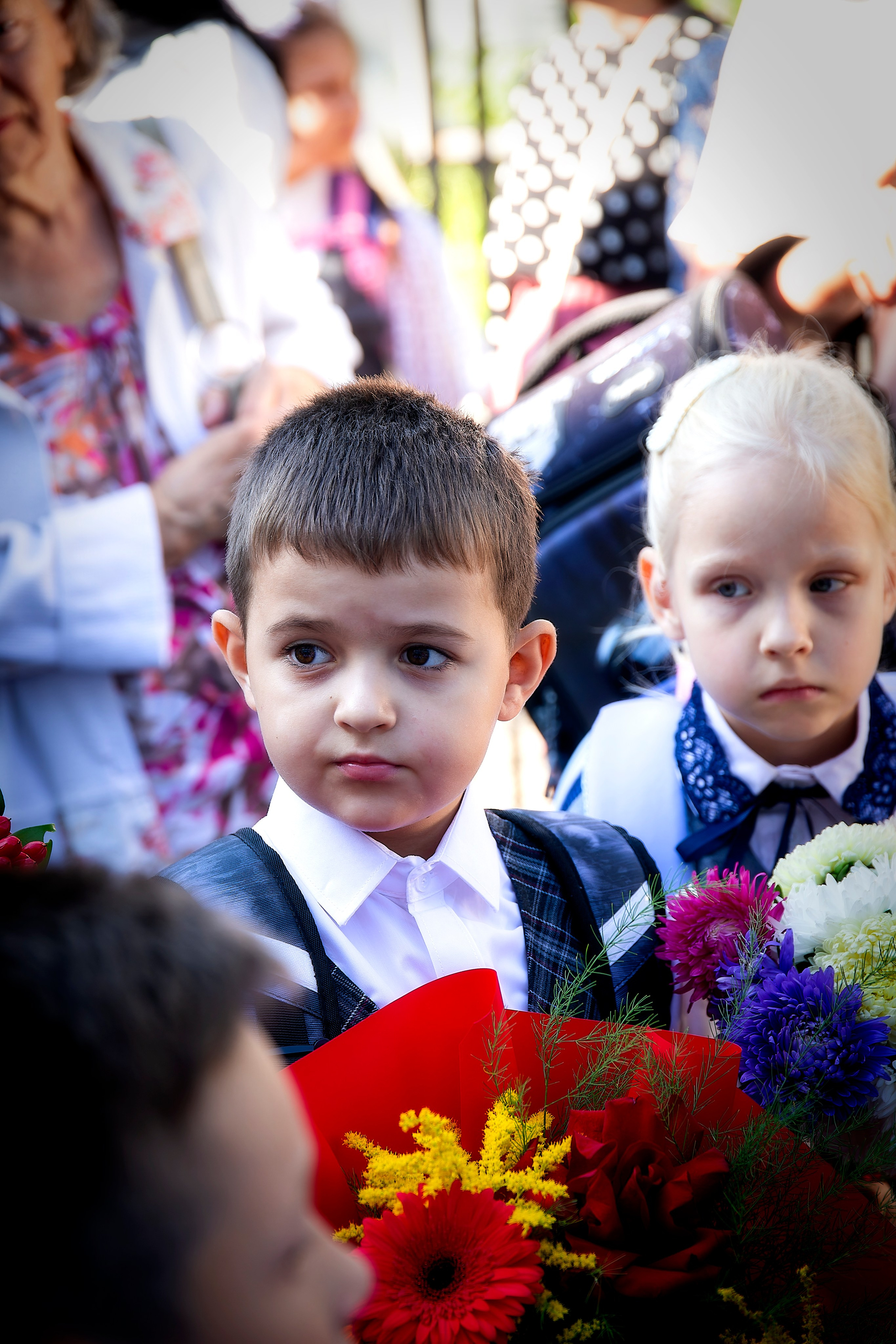 1 Сентября. Школа № 135. Лев Постнов.Фотограф. Нижний Новгород