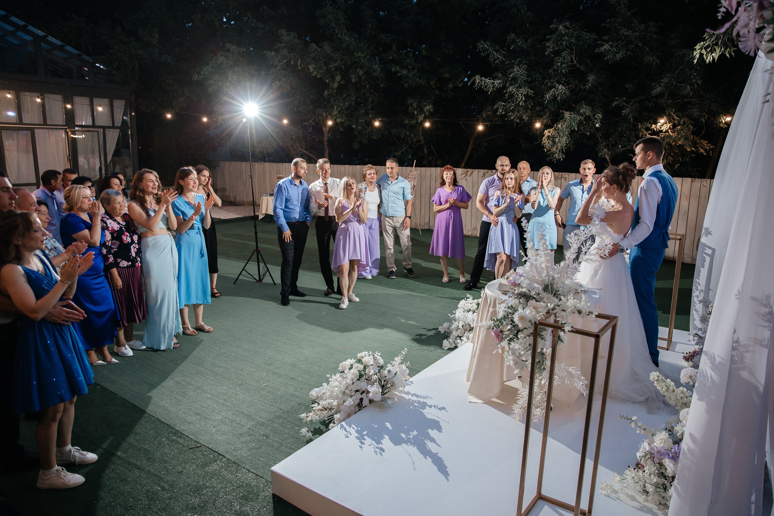 А&А — фотосессия на стадионе. Свадебный фотограф в Оренбурге Илья Володьков