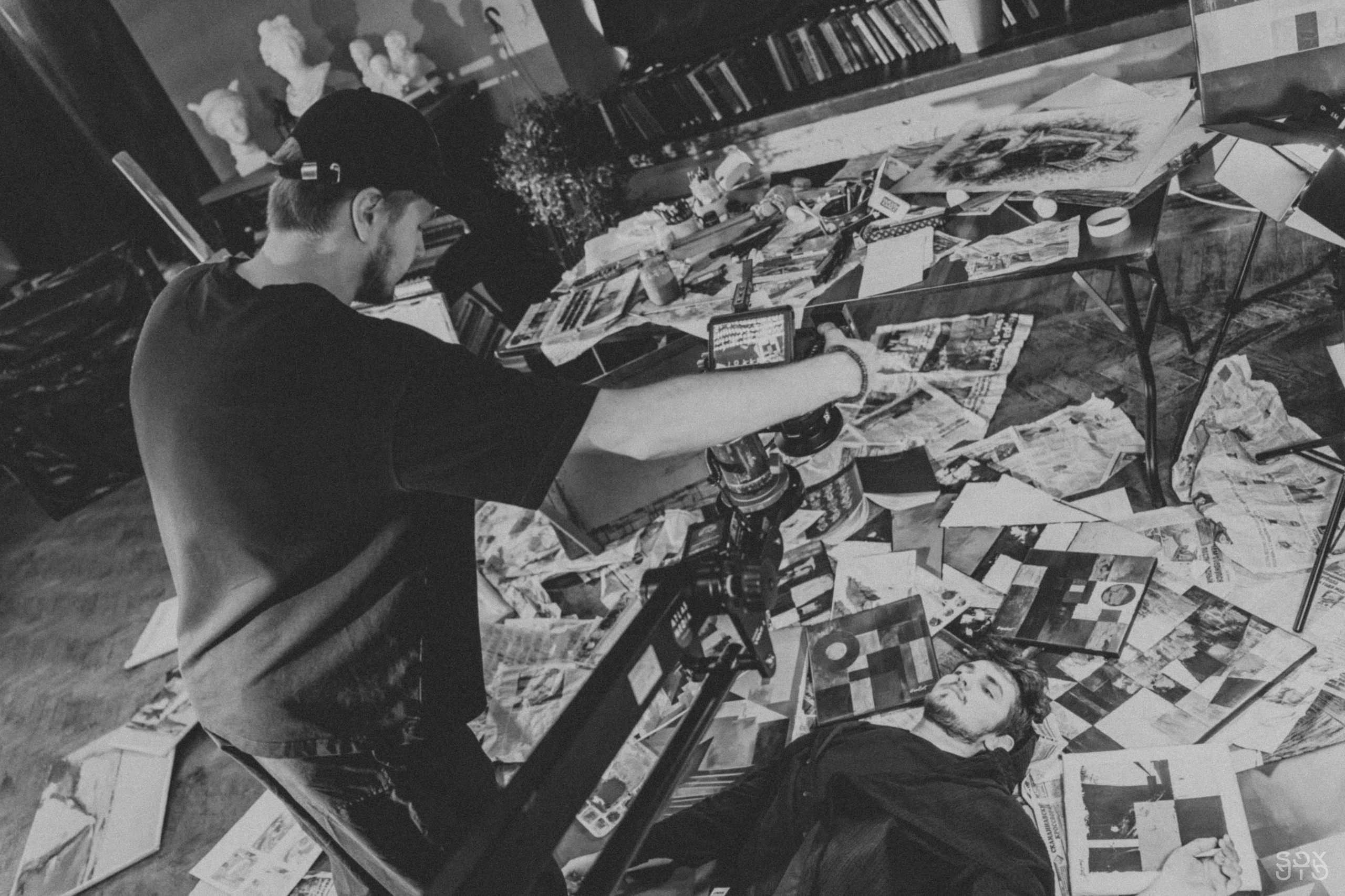 BAKED ROLL x Grad! ent