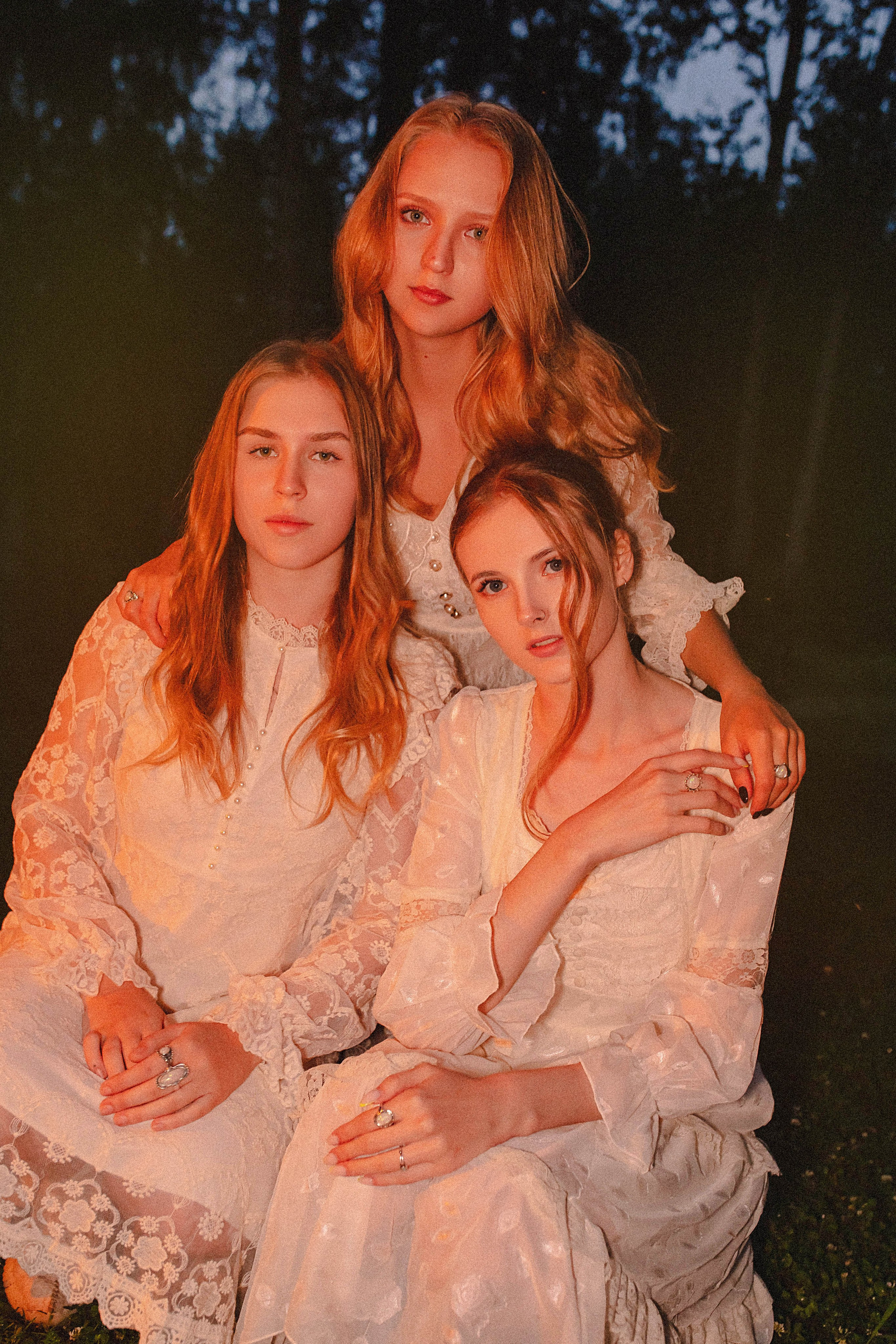Таинство сестер. Портретный фотограф в Екатеринбурге Дарья Жужгова