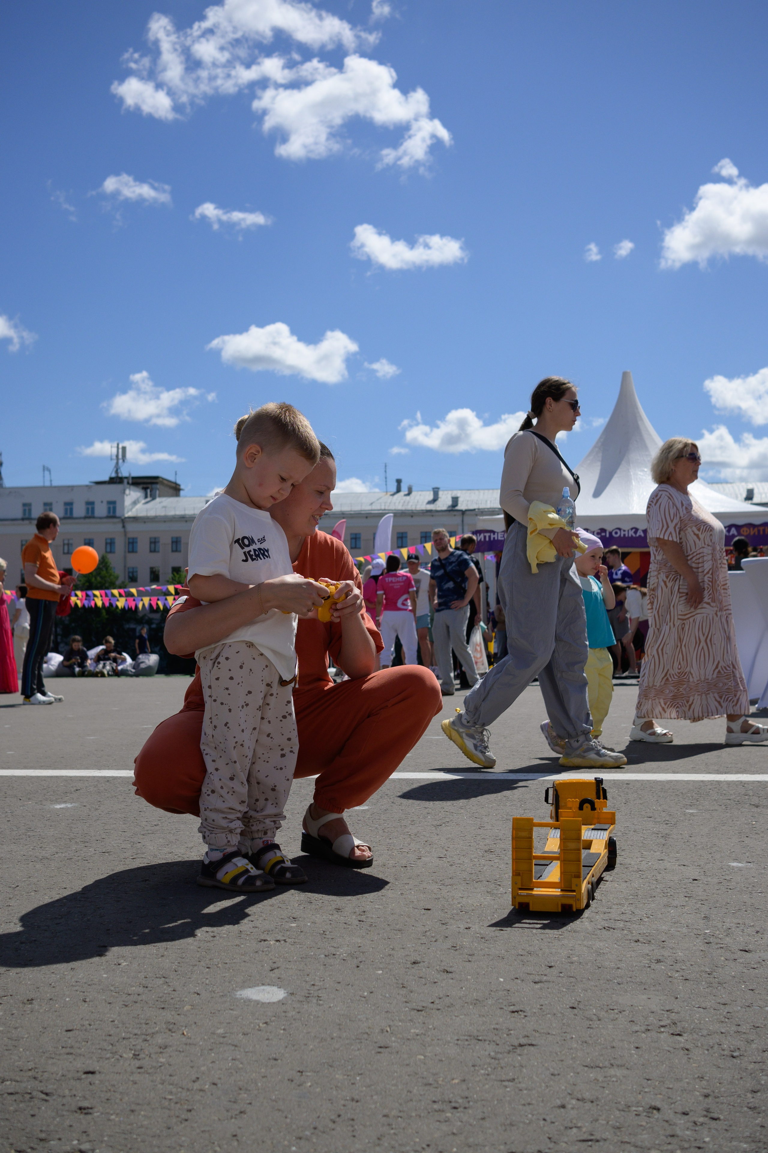 Семейный фитнес-фестиваль «Живи ярко»
