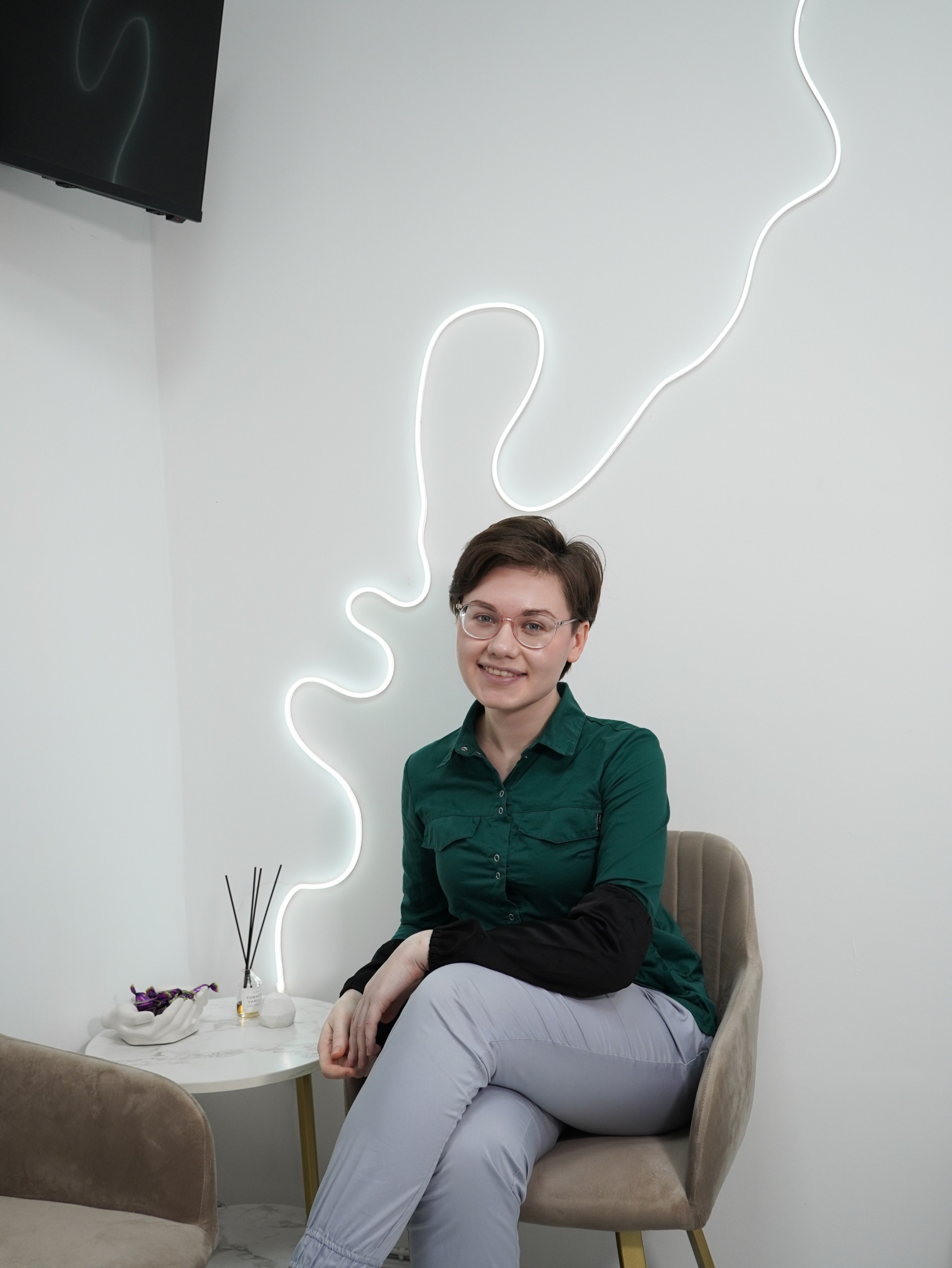 Мастер электроэпиляции Валентина. Фотограф и видеограф в Санкт-Петербурге Хромцова Людмила