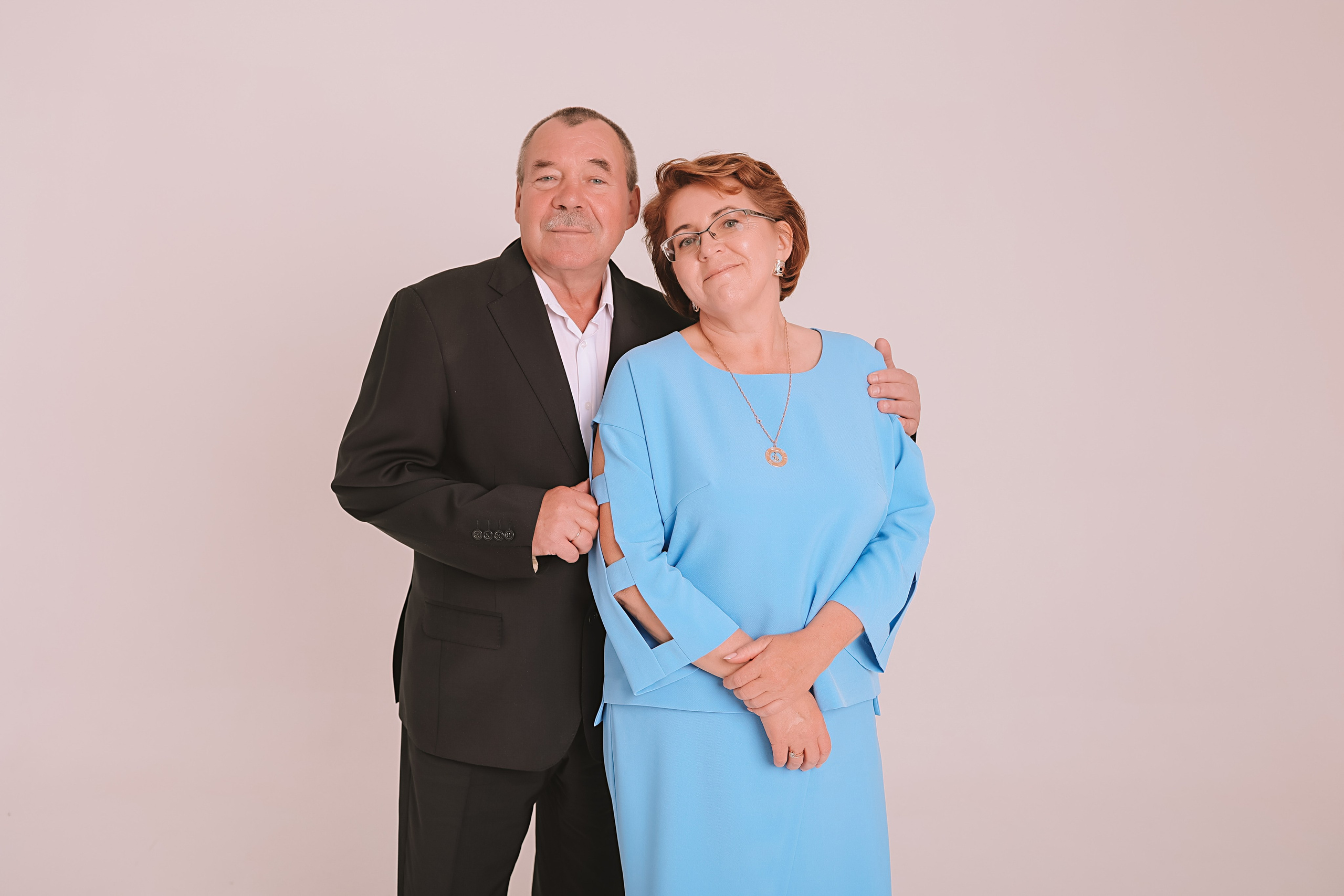 Айвазовский и парк дружбы народов. Семейный фотограф Тюмень, фотограф на роды Салмина Мария