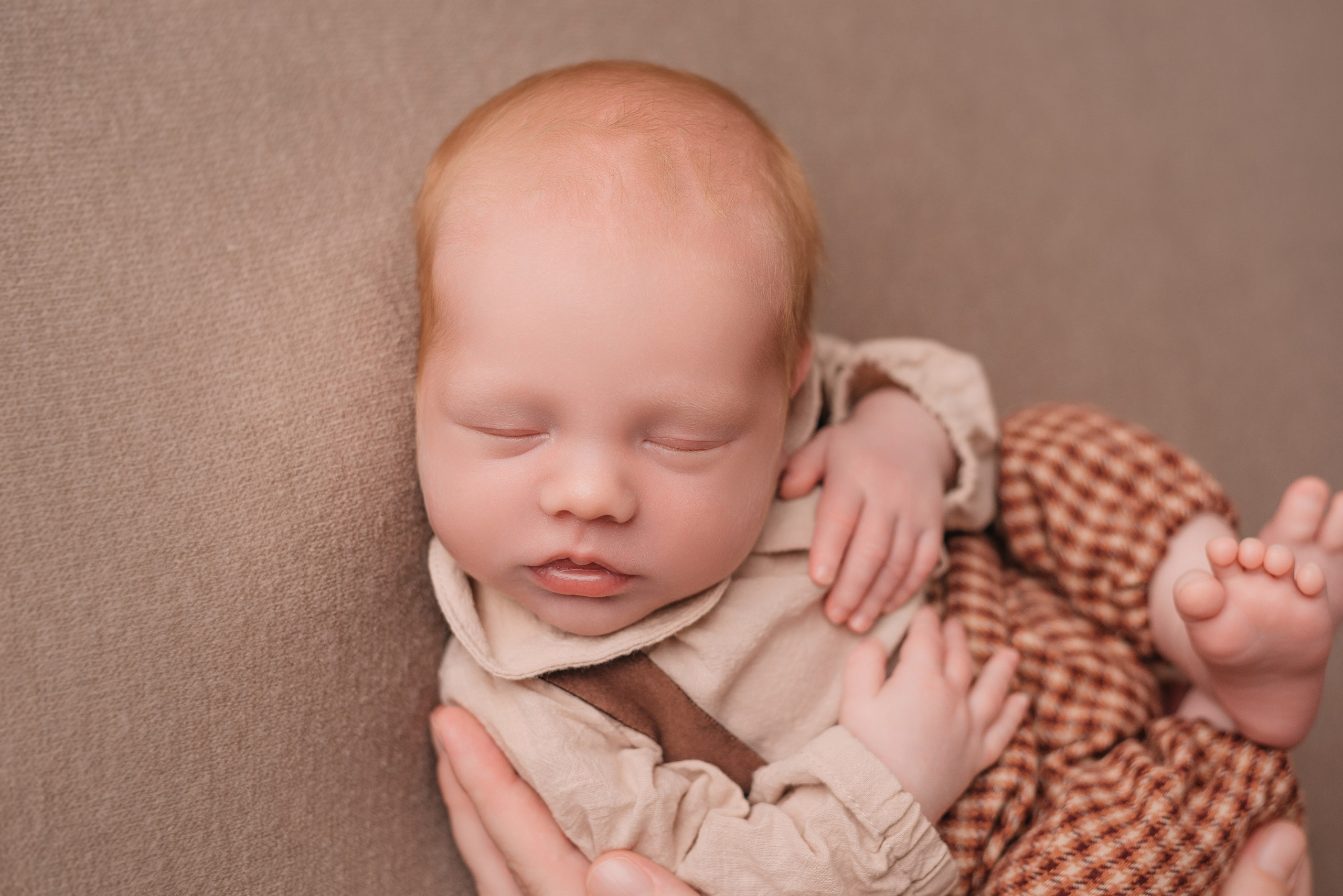 Артем. Фотограф новорожденных Белгород