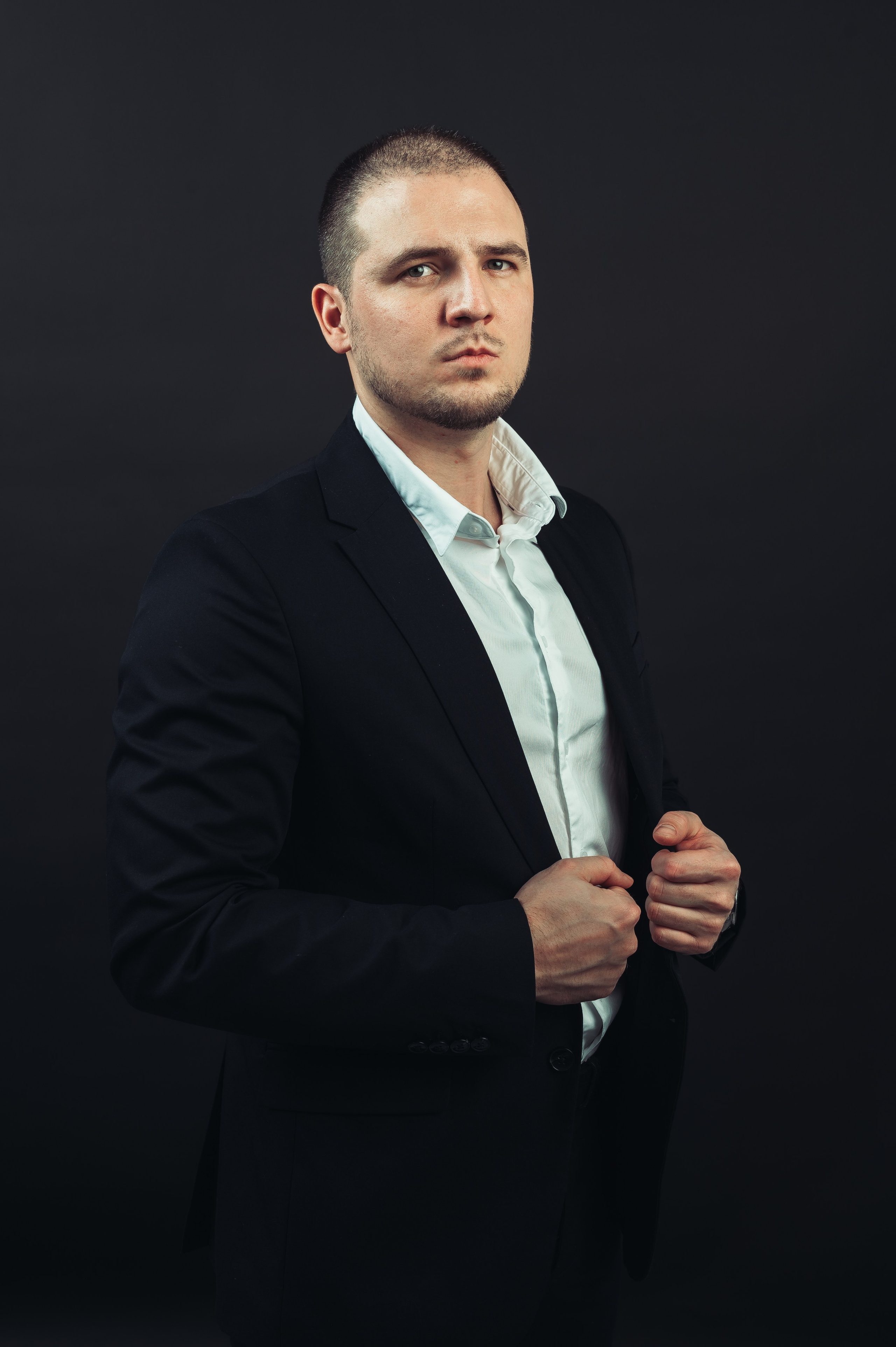 Никита Пустовалов — портретная съёмка. Иван Кубик — фотограф и видеограф