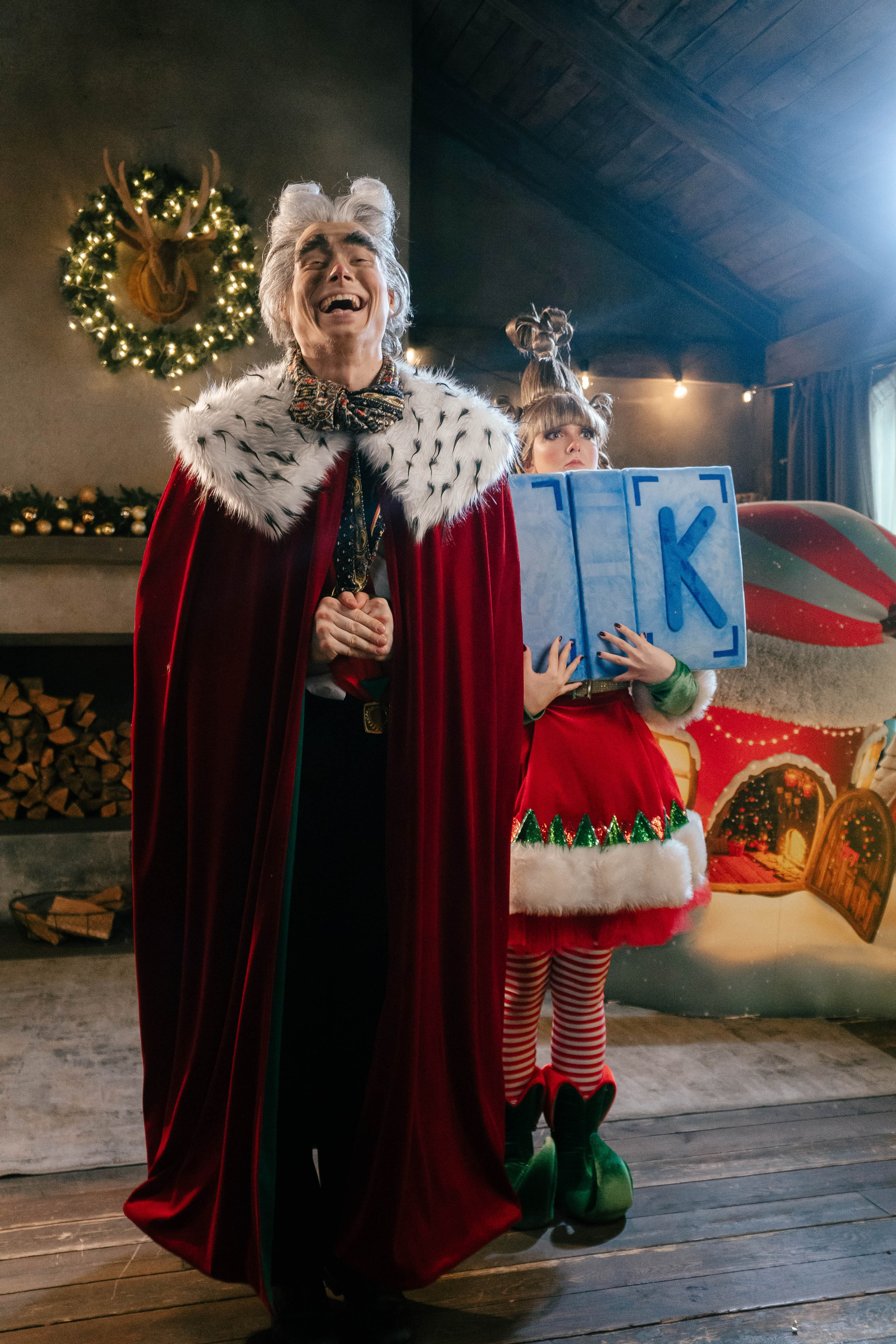 Гринч Circus Zone. Фотограф / видеограф в Москве и Сочи Sofia Riversong