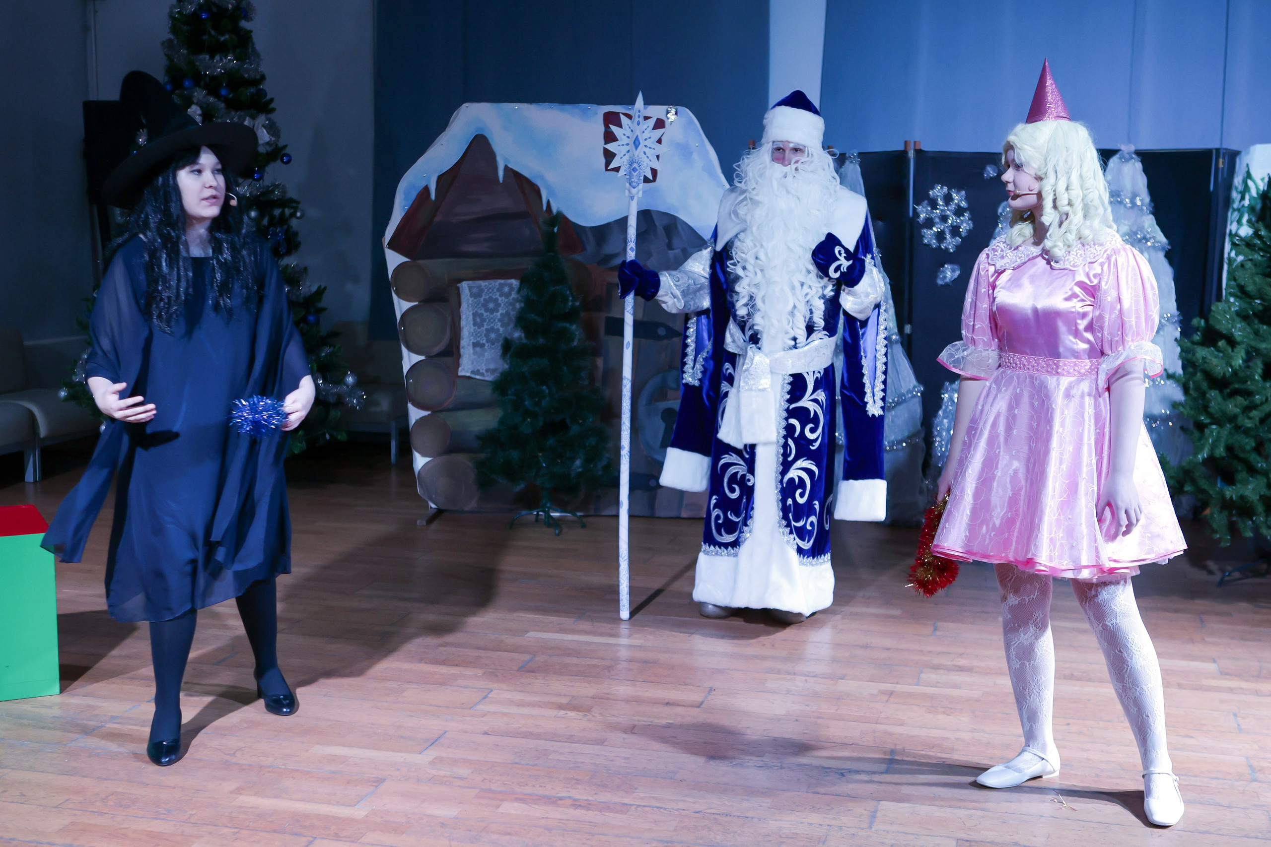 Новогодняя скачзка центр детского творчесва Подольск. Выпускные альбомы и школьный фотограф в Подольске, Троицке, Щербинке, Москве и Московской области