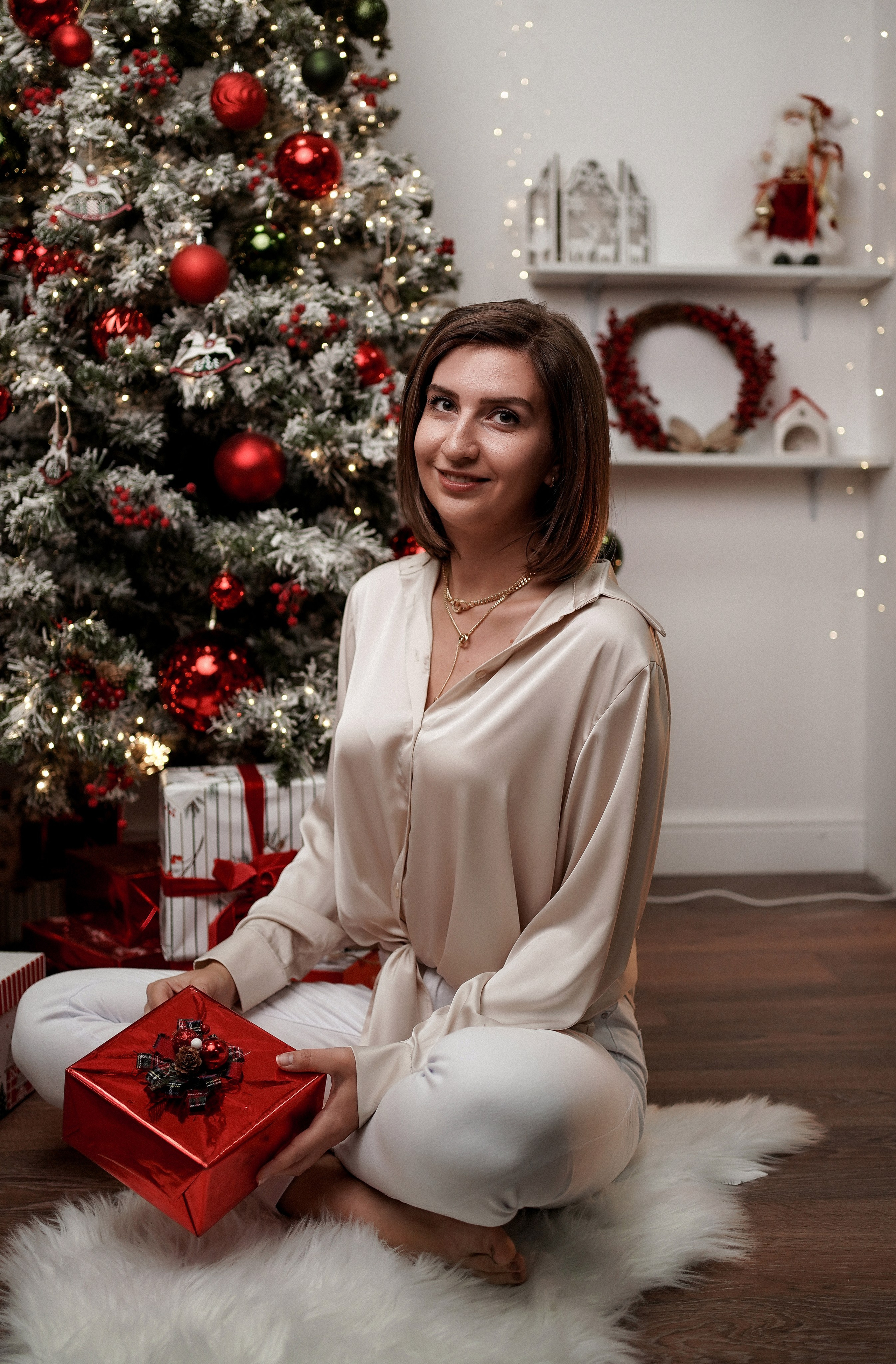 Новогодняя семейная фотосессия в фотостудии Авокадо. Фотограф Ростов-на-Дону. Свадебный фотограф в Ростове-на-Дону. Таинство Крещения и Венчания, семейные фотосессии. Алёна Чёботова