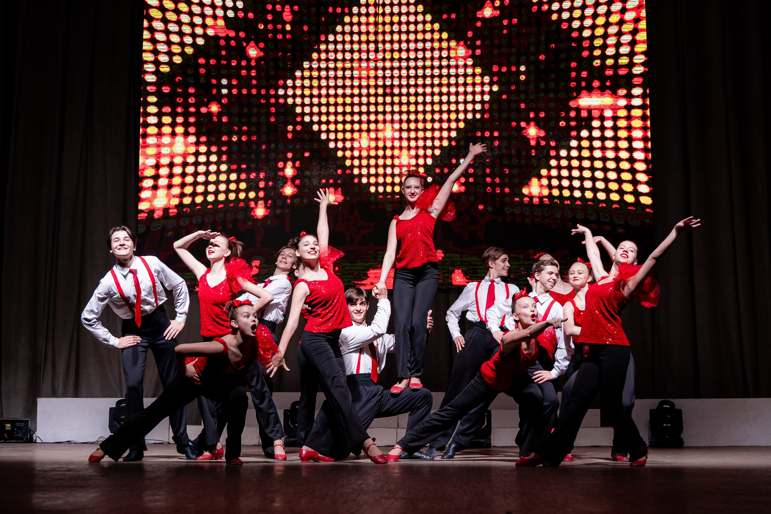 Городской фестиваль творчества ветеранов «Мудрость поколений говорит» 2024. Портретный и репортажный фотограф в Воронеже: Анастасия Пузикова