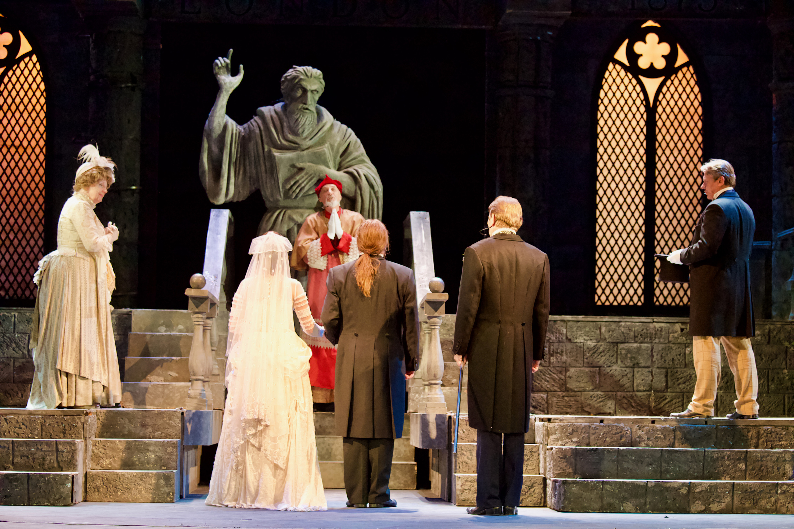 Театр Моссовета — Странная история доктора Джекила и мистера Хайда. Сайт фотографа Сергея Абрамова