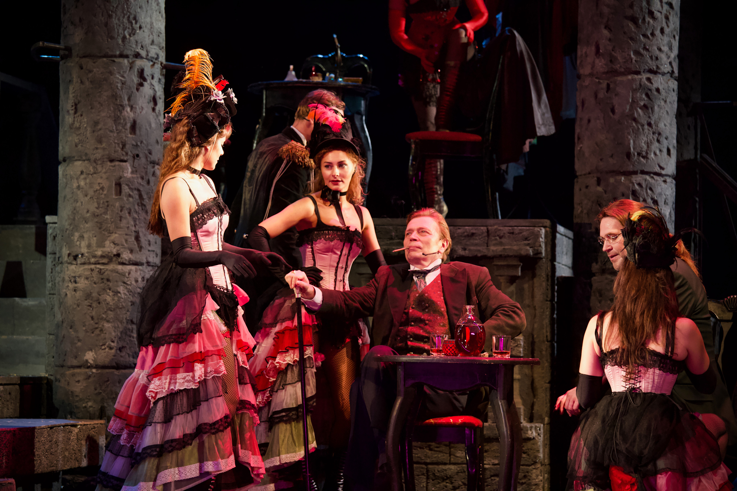 Театр Моссовета — Странная история доктора Джекила и мистера Хайда. Сайт фотографа Сергея Абрамова